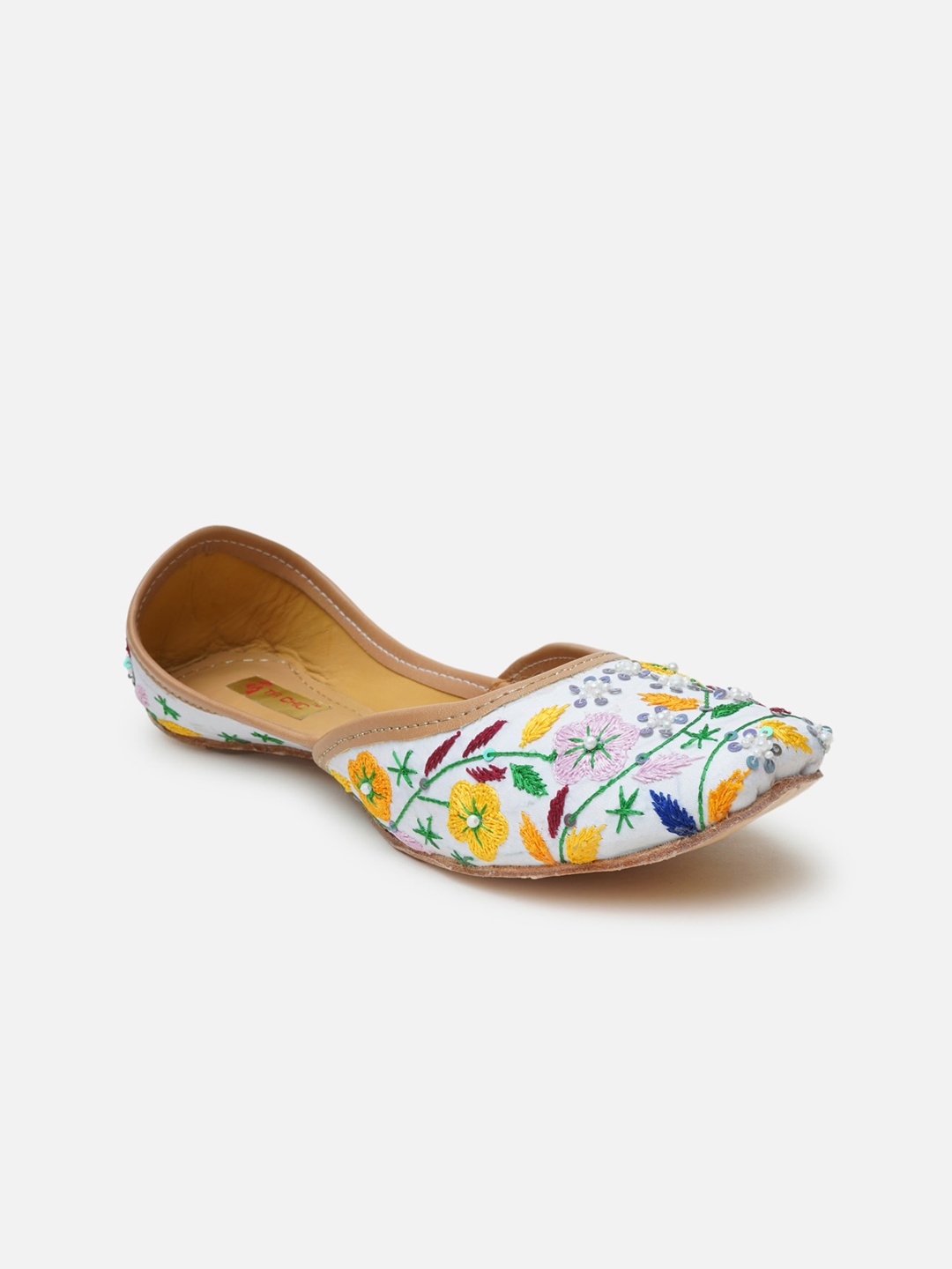 

Ta Chic Women Embellished Round Toe Mojaris, White