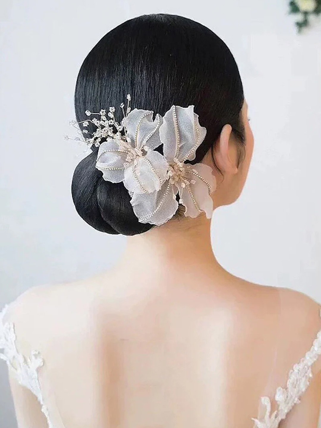 

AQUASTREET Women Embellished Hair Accessory, White