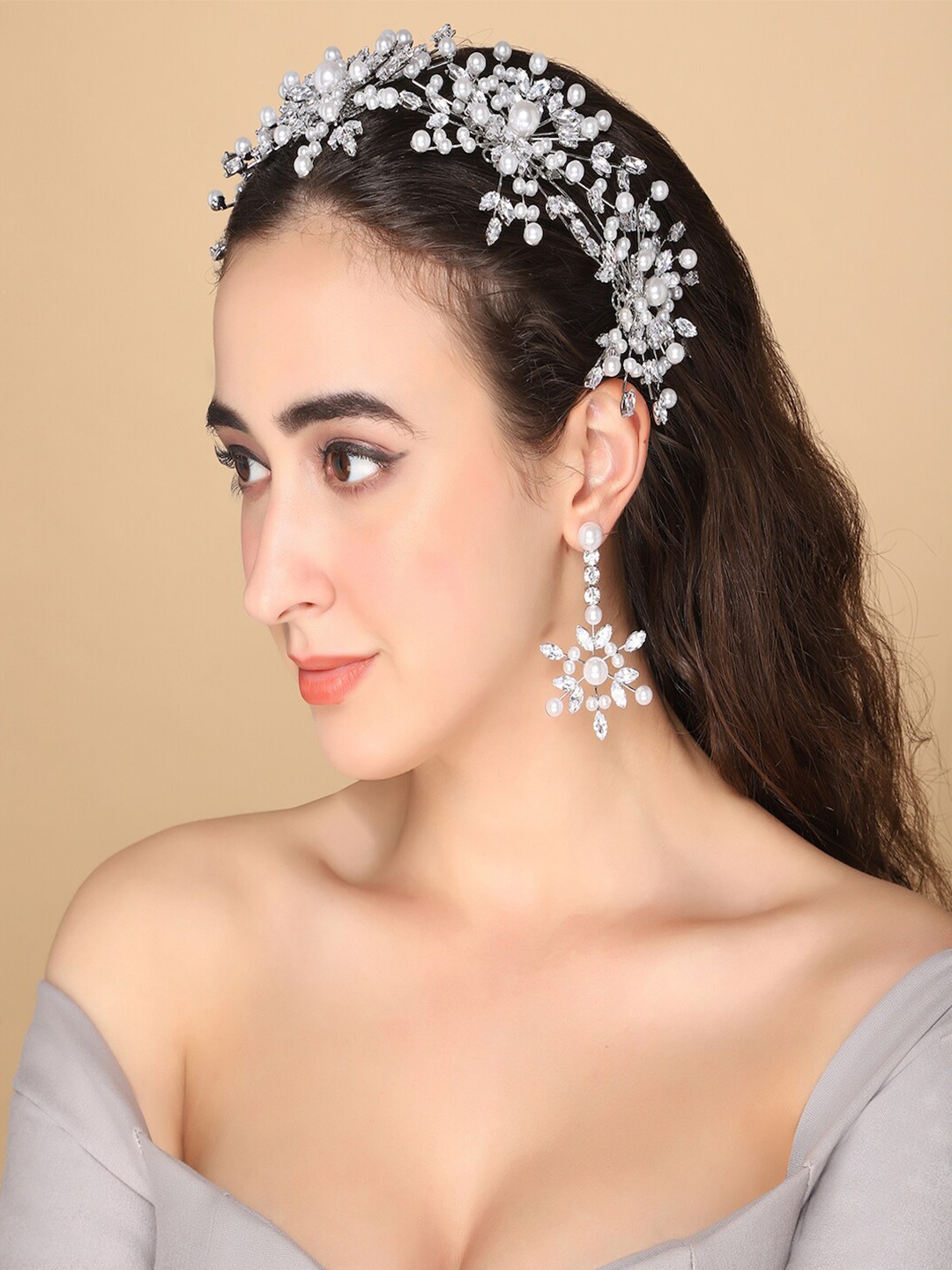 

AQUASTREET Set Of 2 Silver-Plated Beaded Tiara with Earrings, White