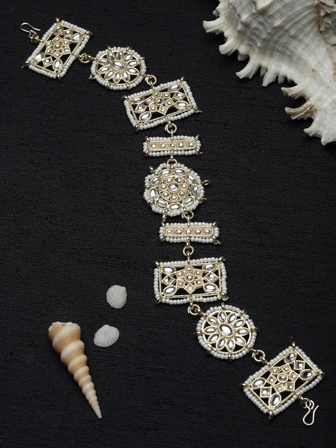 

Sanjog Gold-Plated Kundan-Studded & Pearl Beaded Sheeshpatti Matha Patti