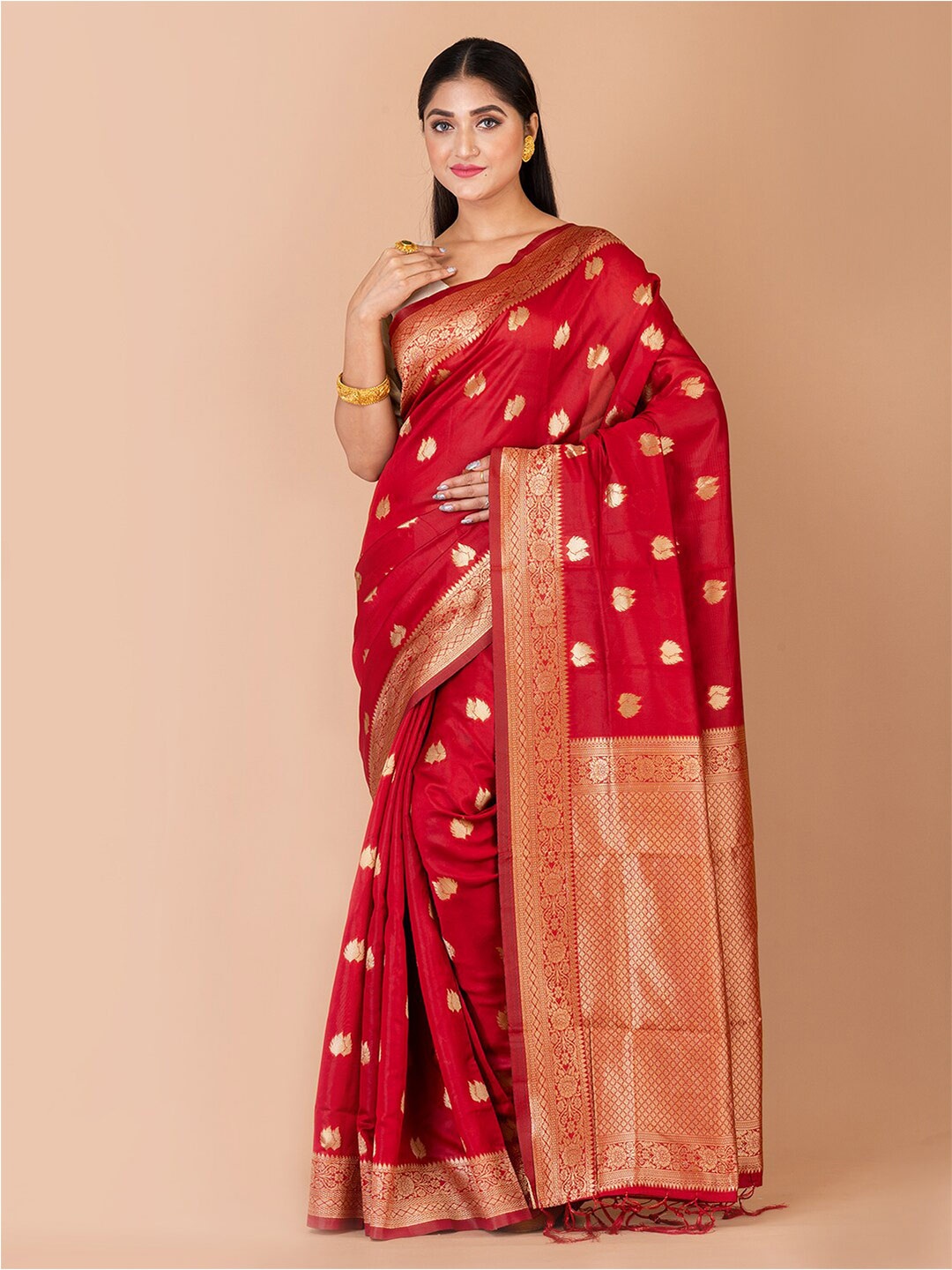 

Laa Calcutta Floral Woven Design Zari Banarasi Saree, Red