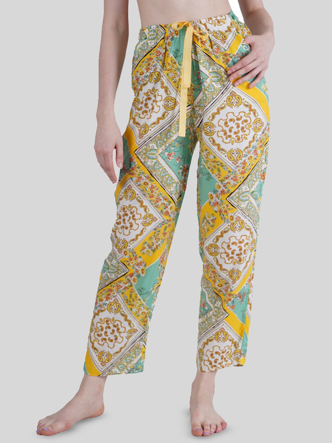

Style Shoes Women Printed Lounge Pants, Yellow