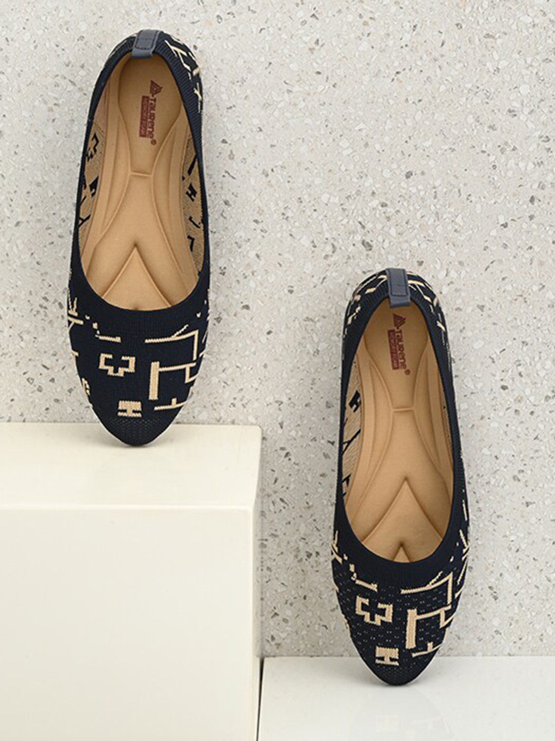 

TAURENE Women Woven Design Pointed Toe Ballerinas, Navy blue
