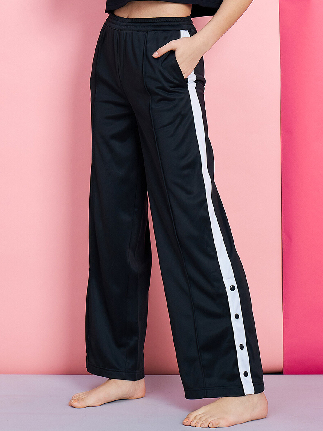 

SASSAFRAS alt-laze Women Mid-Rise Lounge Pants, Black