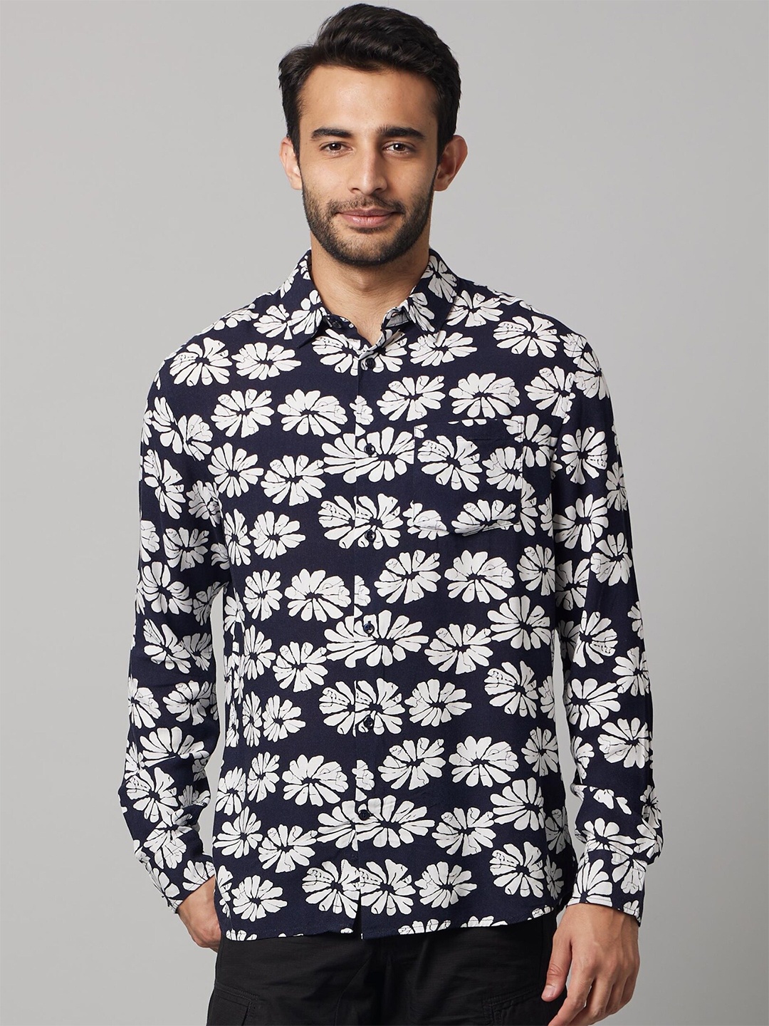 

Celio Classic Fit Floral Printed Opaque Soft Touch Casual Shirt, Navy blue