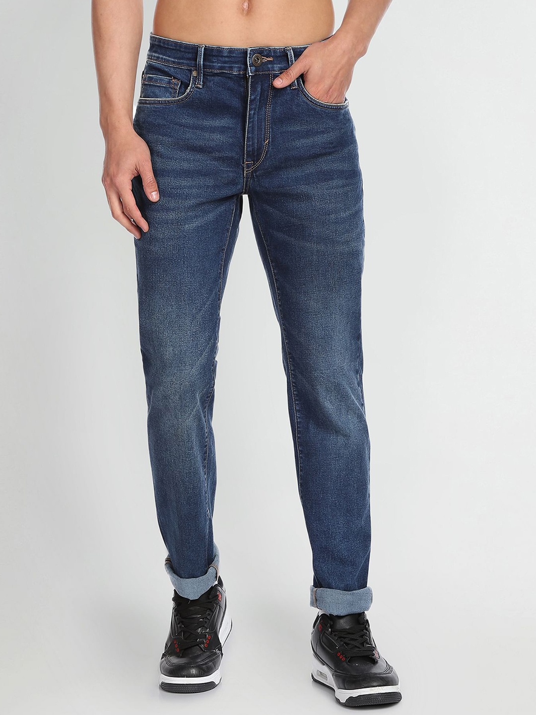 

Flying Machine Men Straight Fit Light Fade Jeans, Navy blue