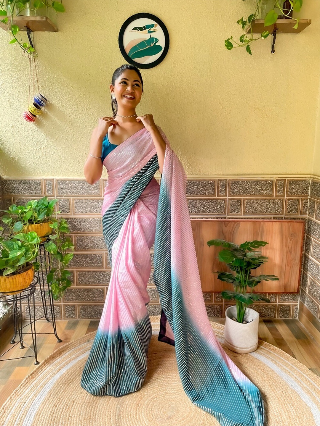 

Mitera Embellished Sequinned Art Silk Saree, Pink