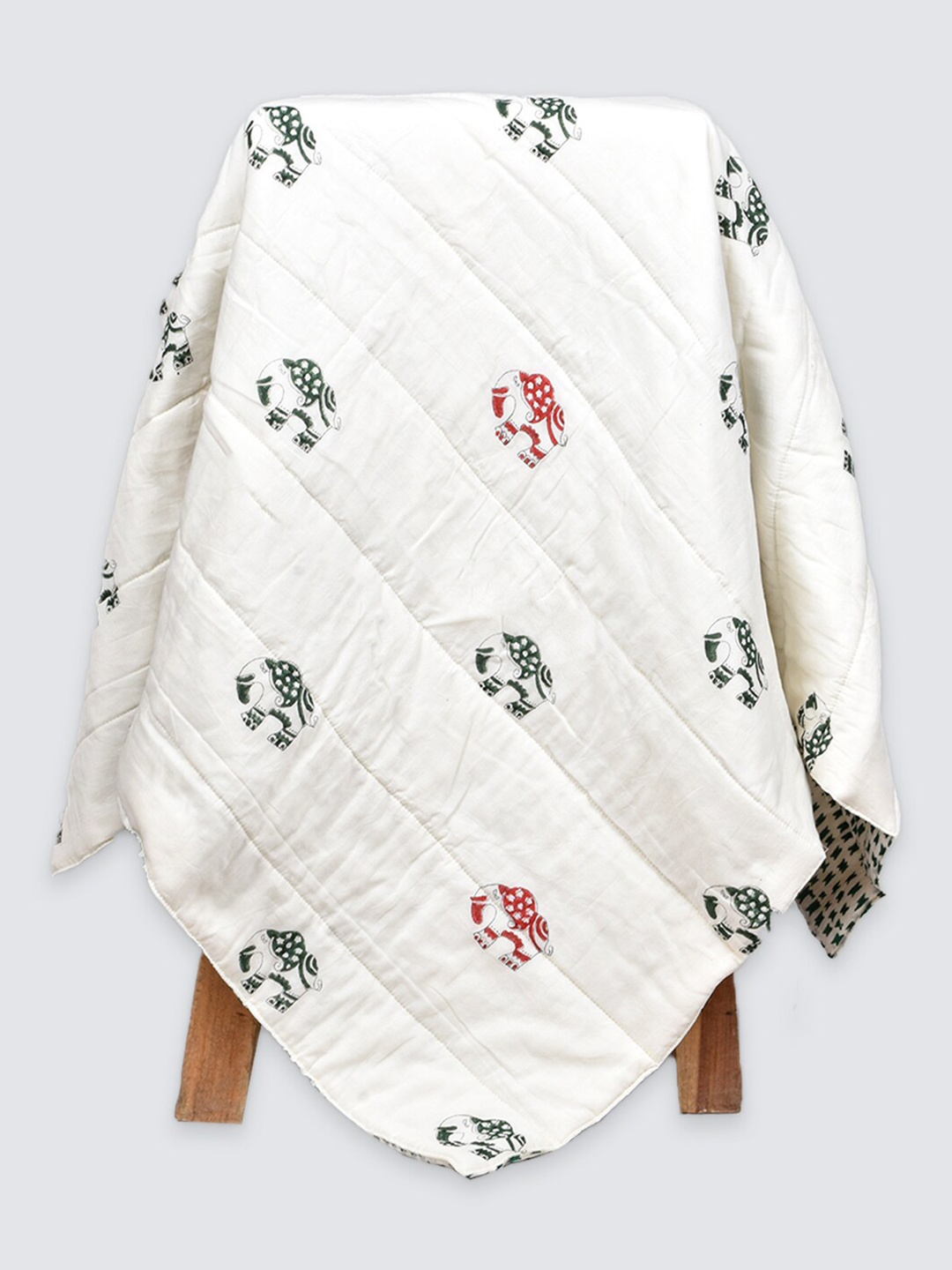 

Moms Home Kids White & Green Cartoon Characters Organic Cotton AC Room 300 GSM Crib Quilt
