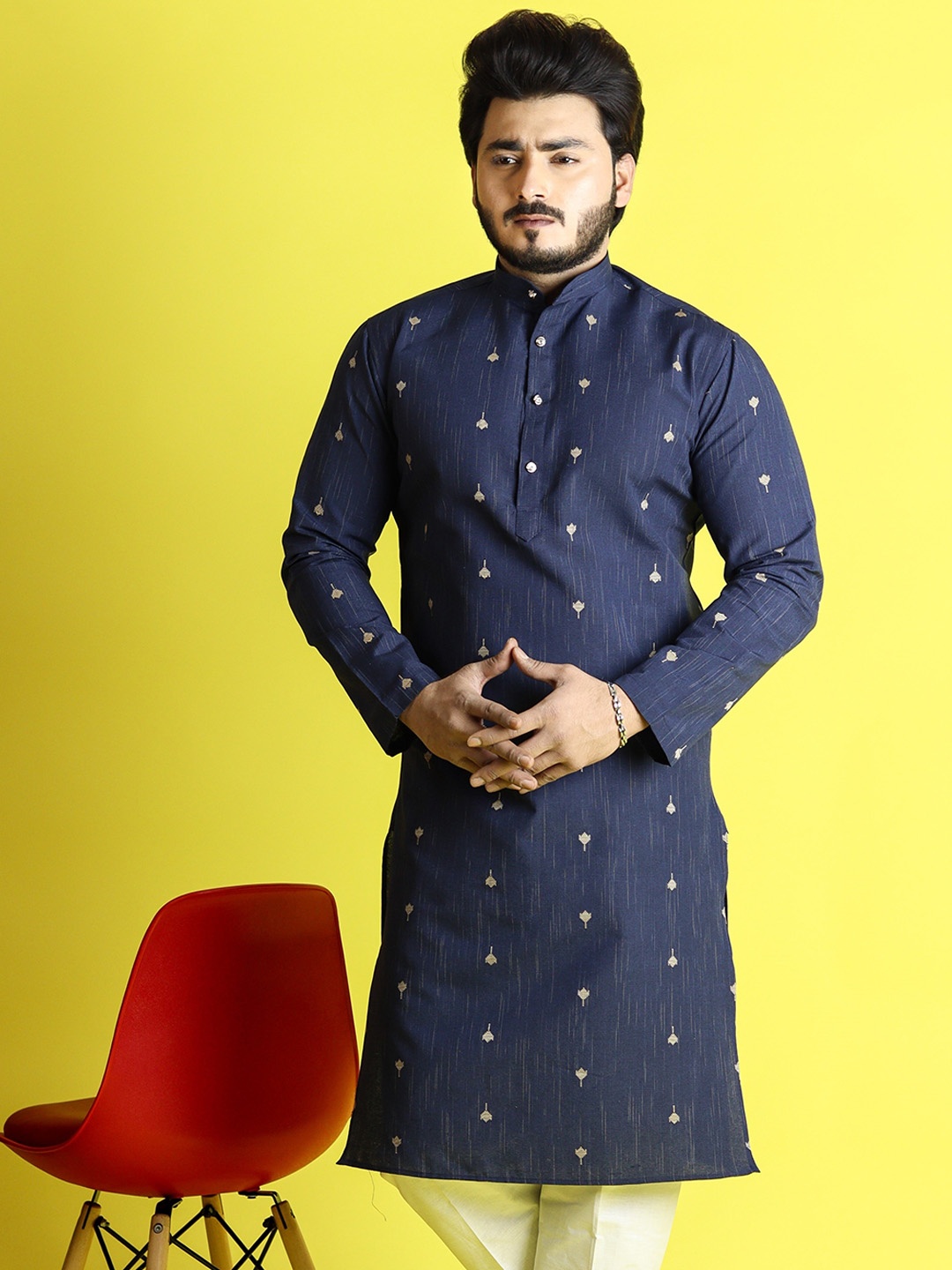 

Tibra Collection Geometric Printed Mandarin Collar Pure Cotton Kurta, Navy blue