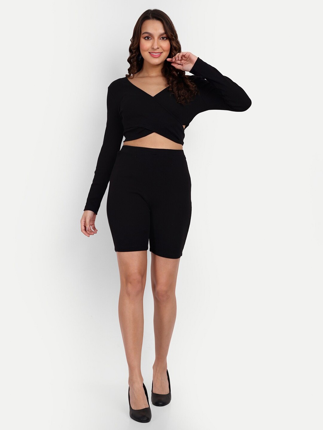 

DOLSU V-Neck Cotton Wrap Crop Top, Black