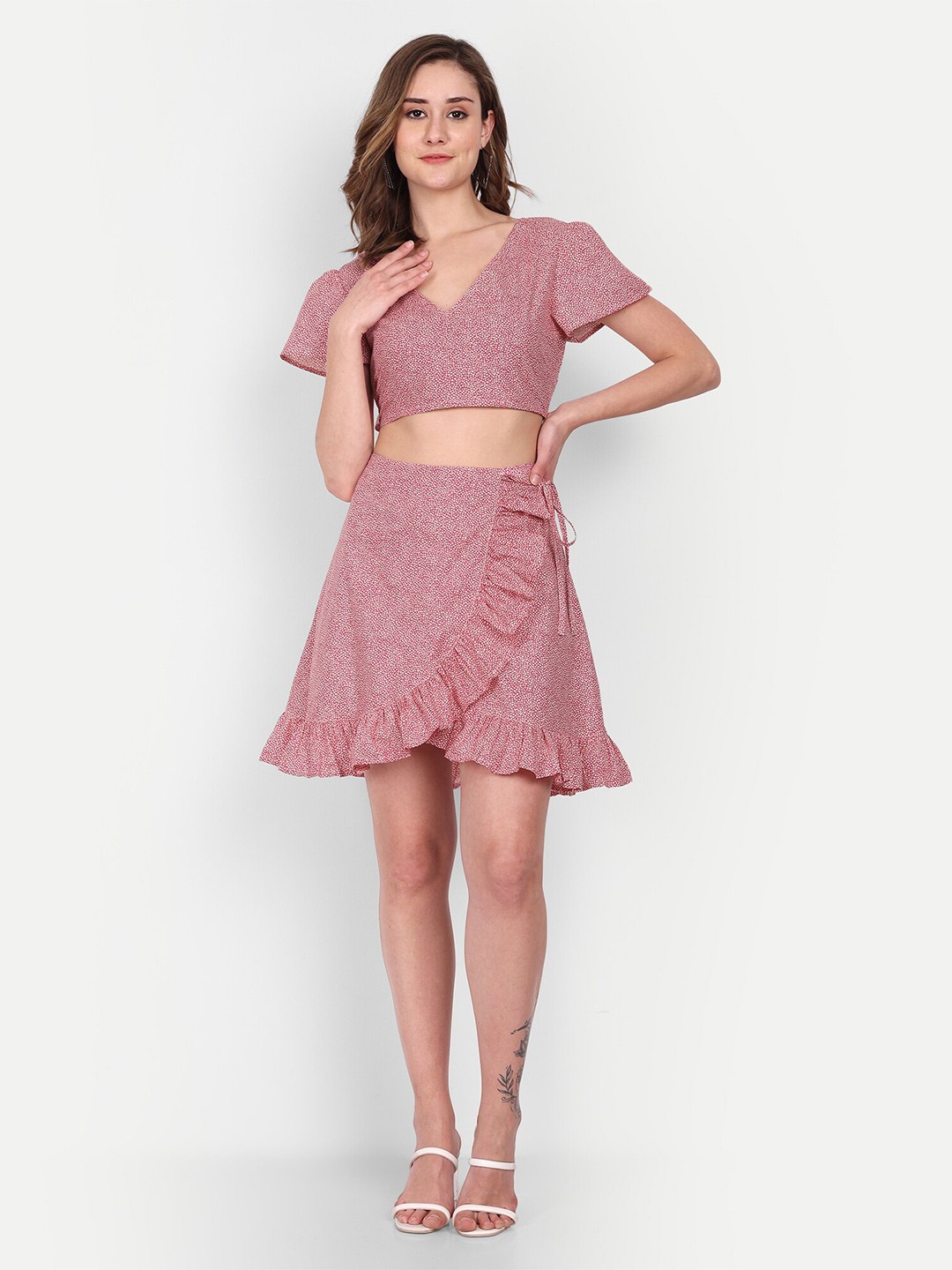 

DOLSU Micro Ditsy Printed V-Neck Puff Sleeves Cotton Crop Top, Pink