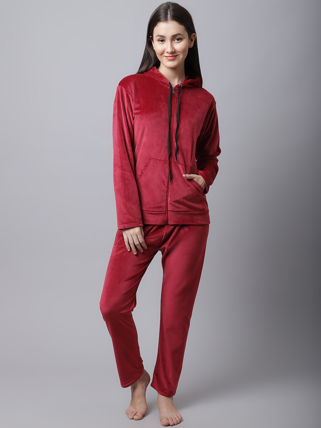 

TAG 7 Hooded Velvet Night Suit, Maroon