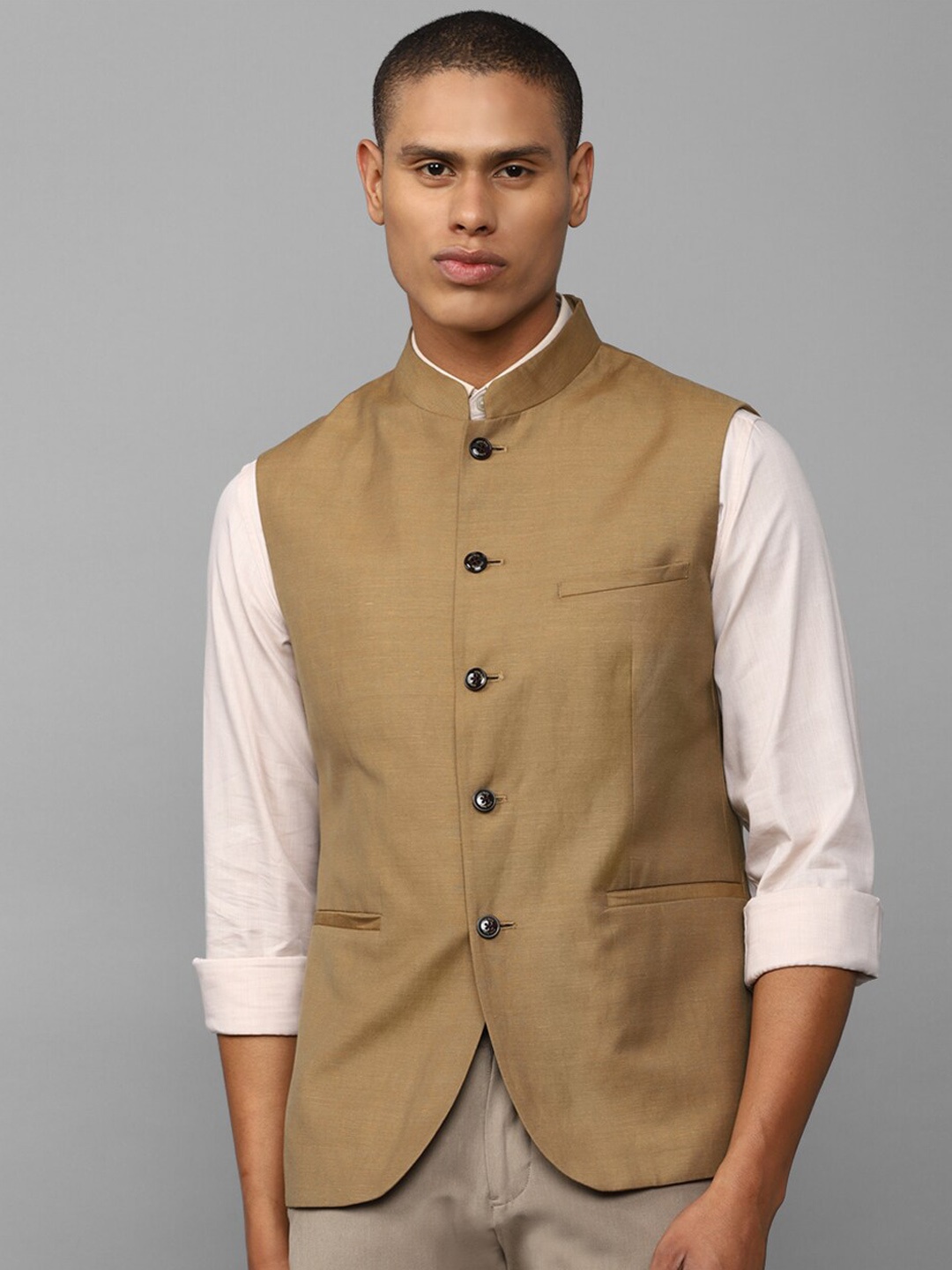 

Allen Solly Men Mandraian Collar Nehru Jacket, Brown