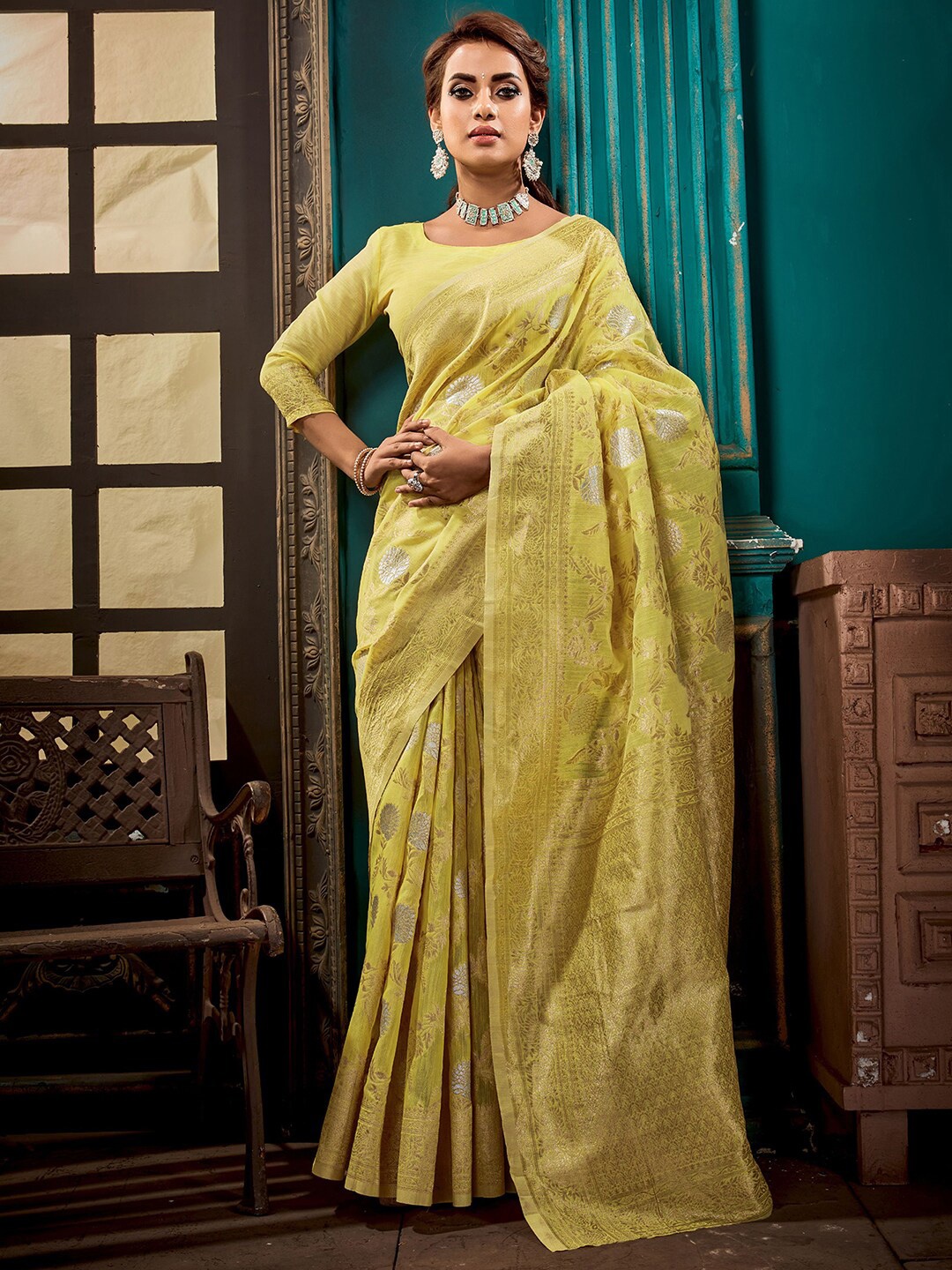 

Satrani Floral Woven Design Zari Pure Linen Banarasi Saree, Yellow