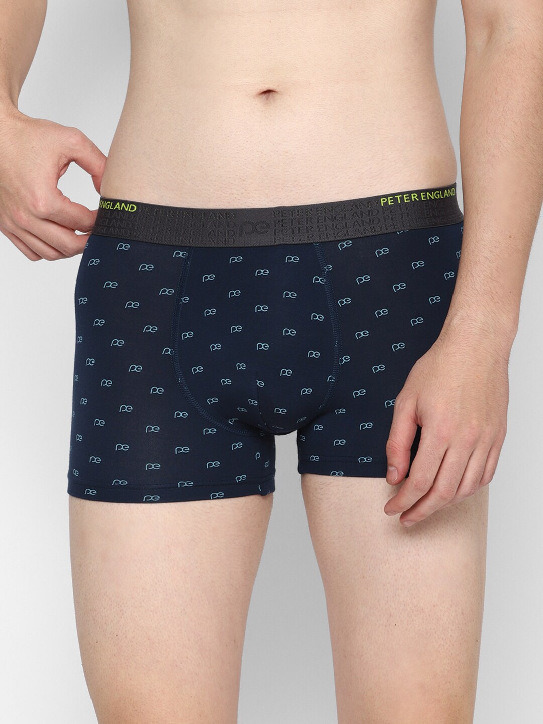 

Peter England Men Printed Mid-Rise Trunk, Navy blue