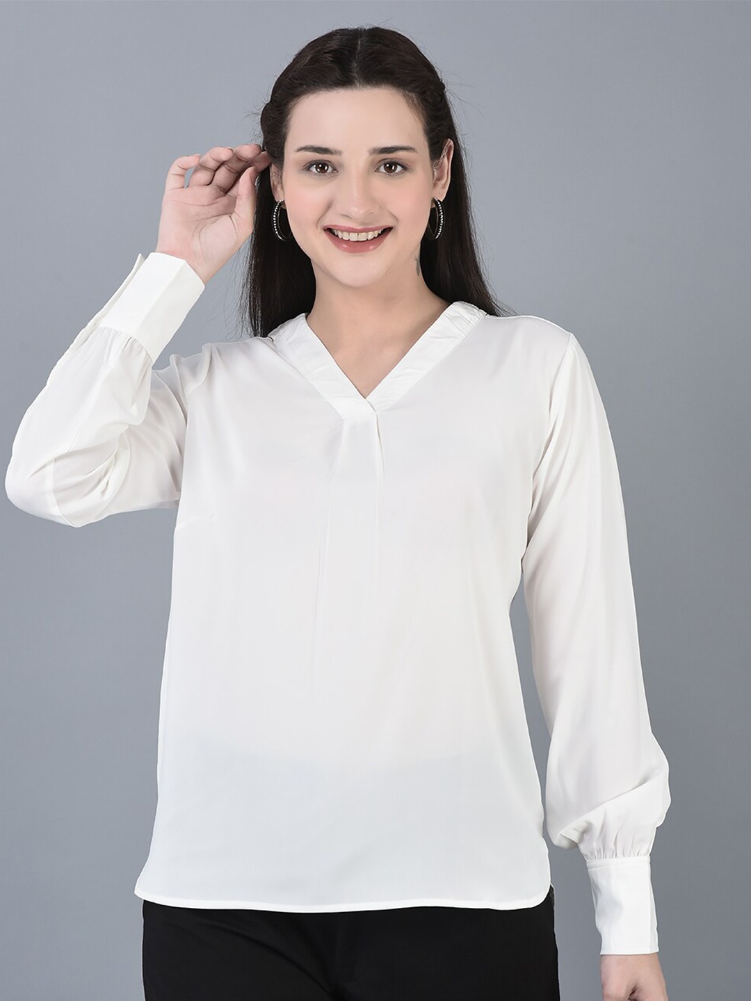 

CANOE V-Neck Cuffed Sleeves Top, White