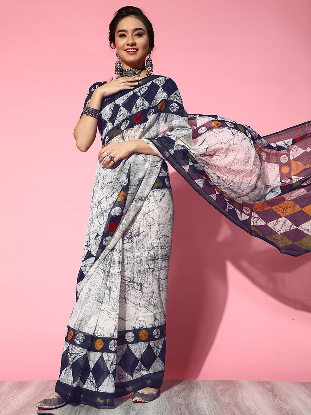 

Saree mall Geometric Printed Cotton Sarees, White