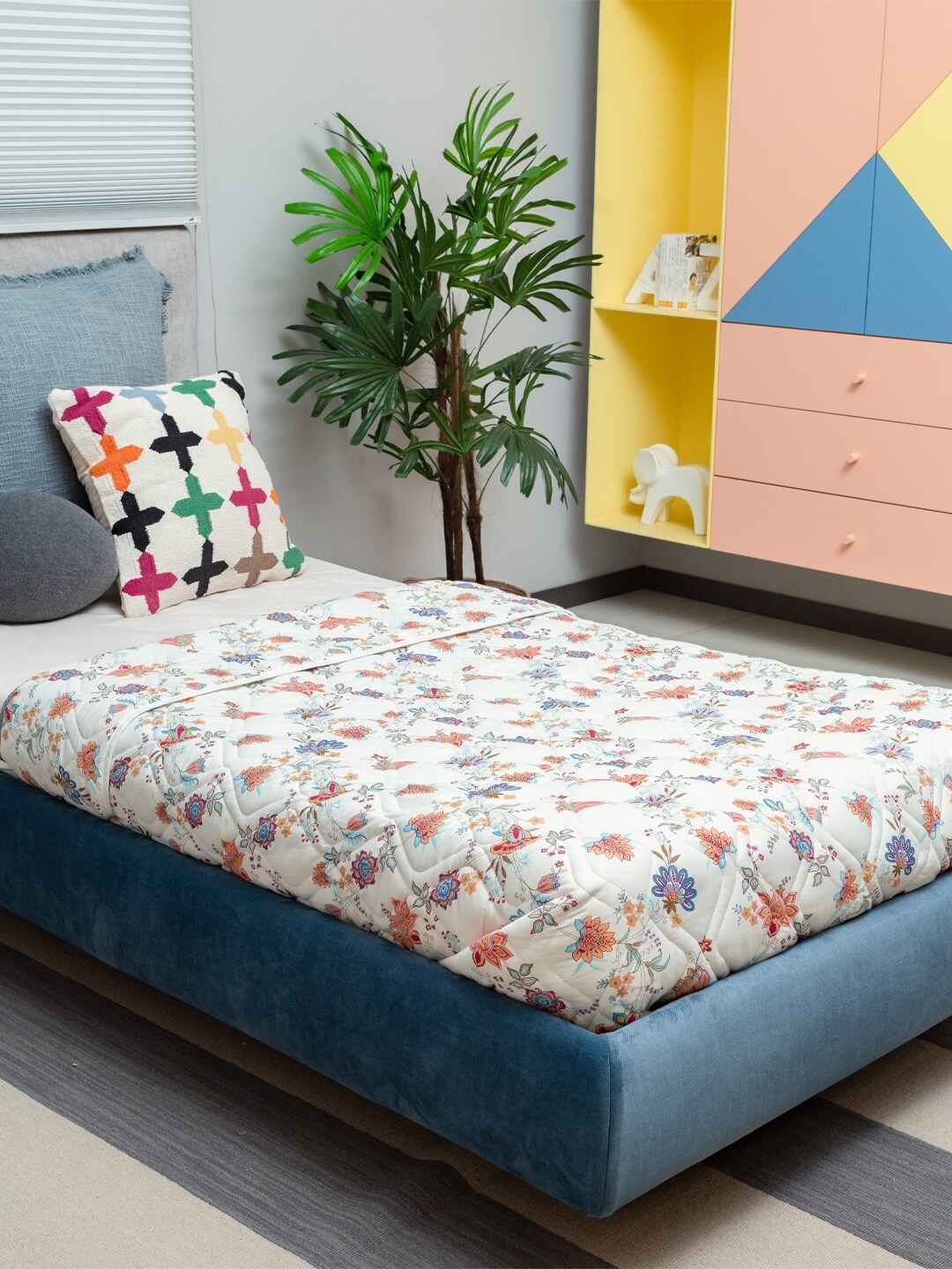 

URBAN SPACE Floral Print Pure Cotton AC Room Single Bed Blanket, White