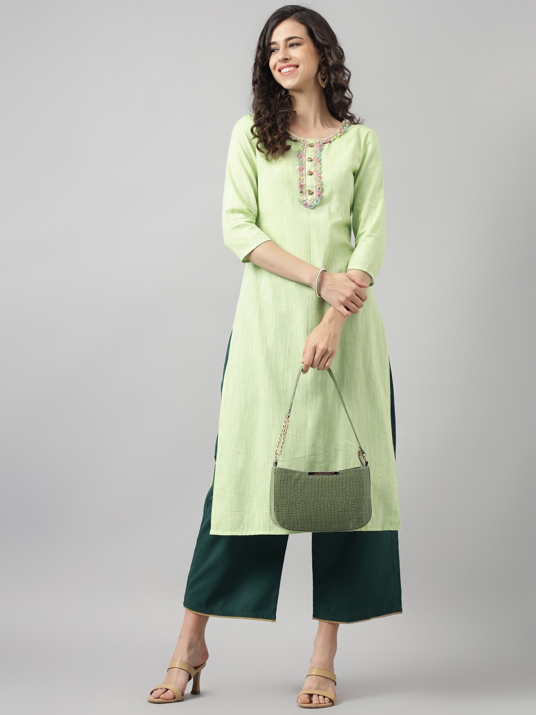 

Neemiya Round Neck Regular Pure Cotton Straight Kurta, Green