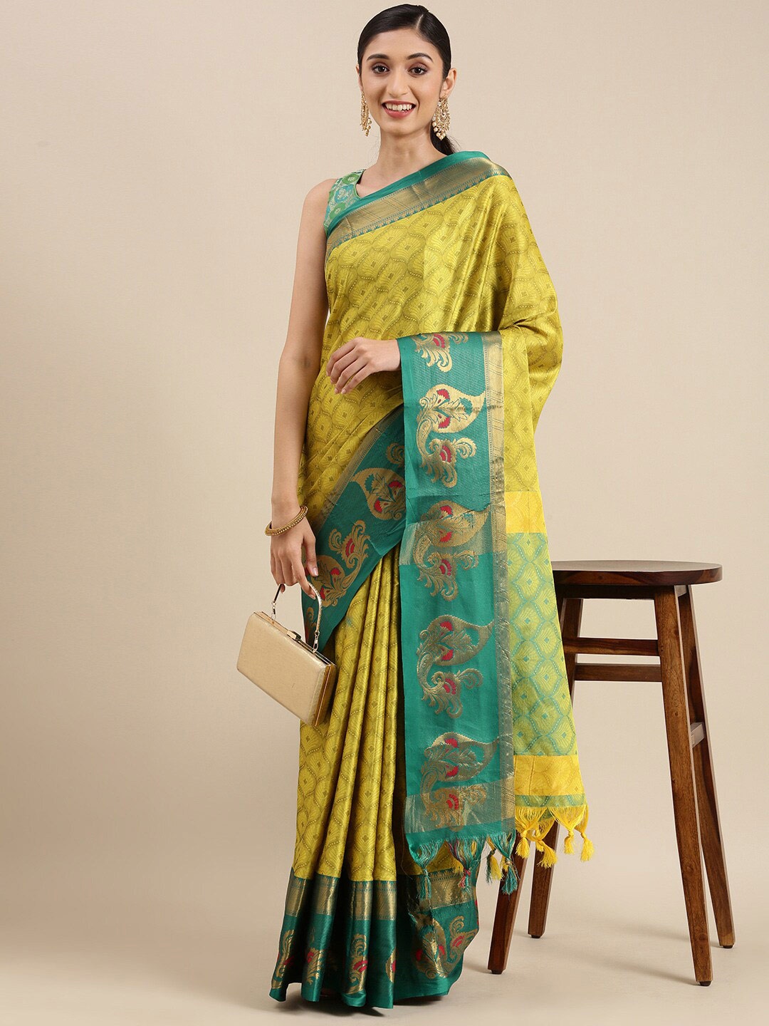 

AVANTIKA FASHION Ethnic Motifs Woven Design Zari Silk Cotton Banarasi Saree, Fluorescent green