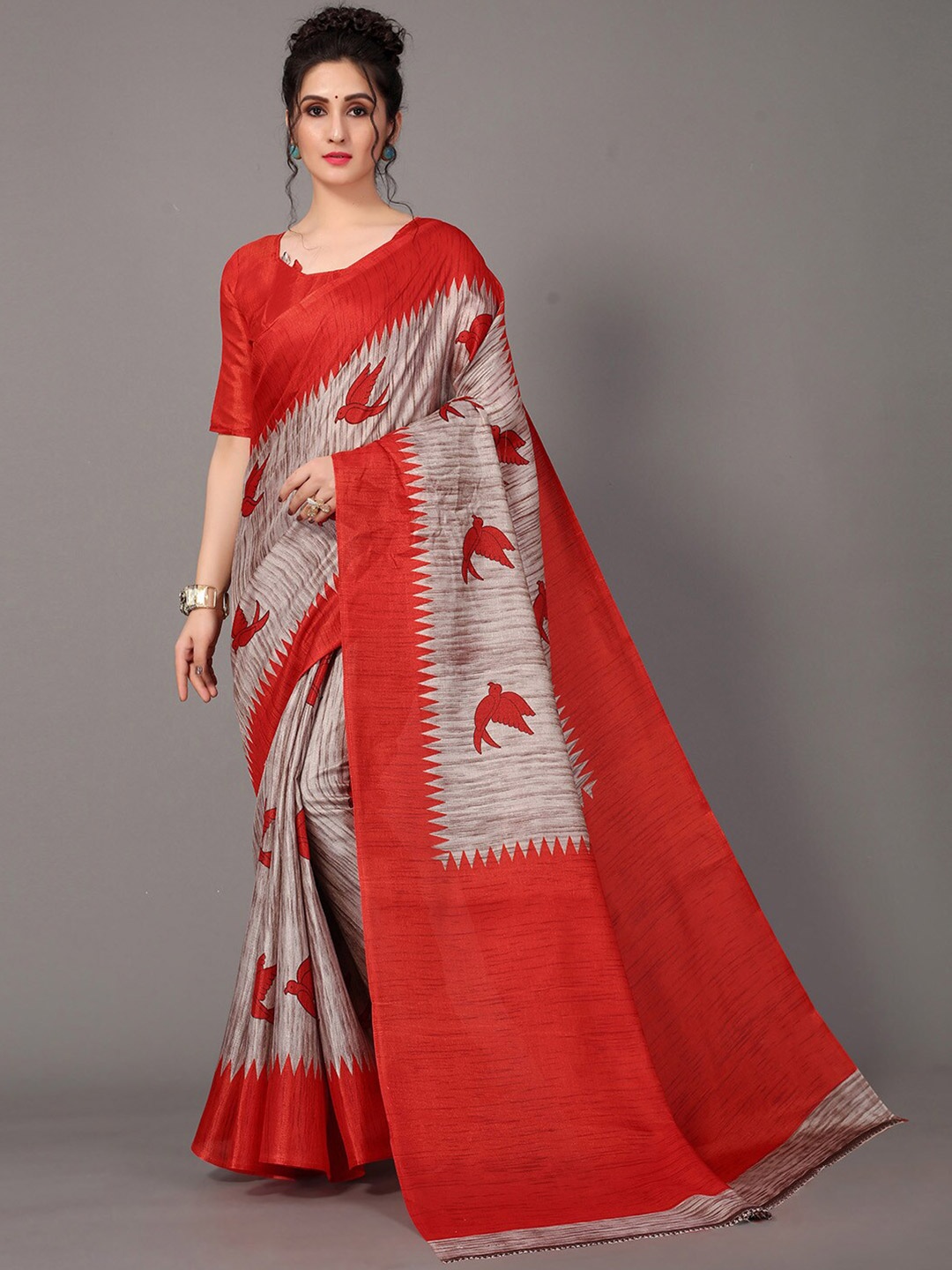 

GORGONE Ethnic Motifs Silk Blend Saree, Red