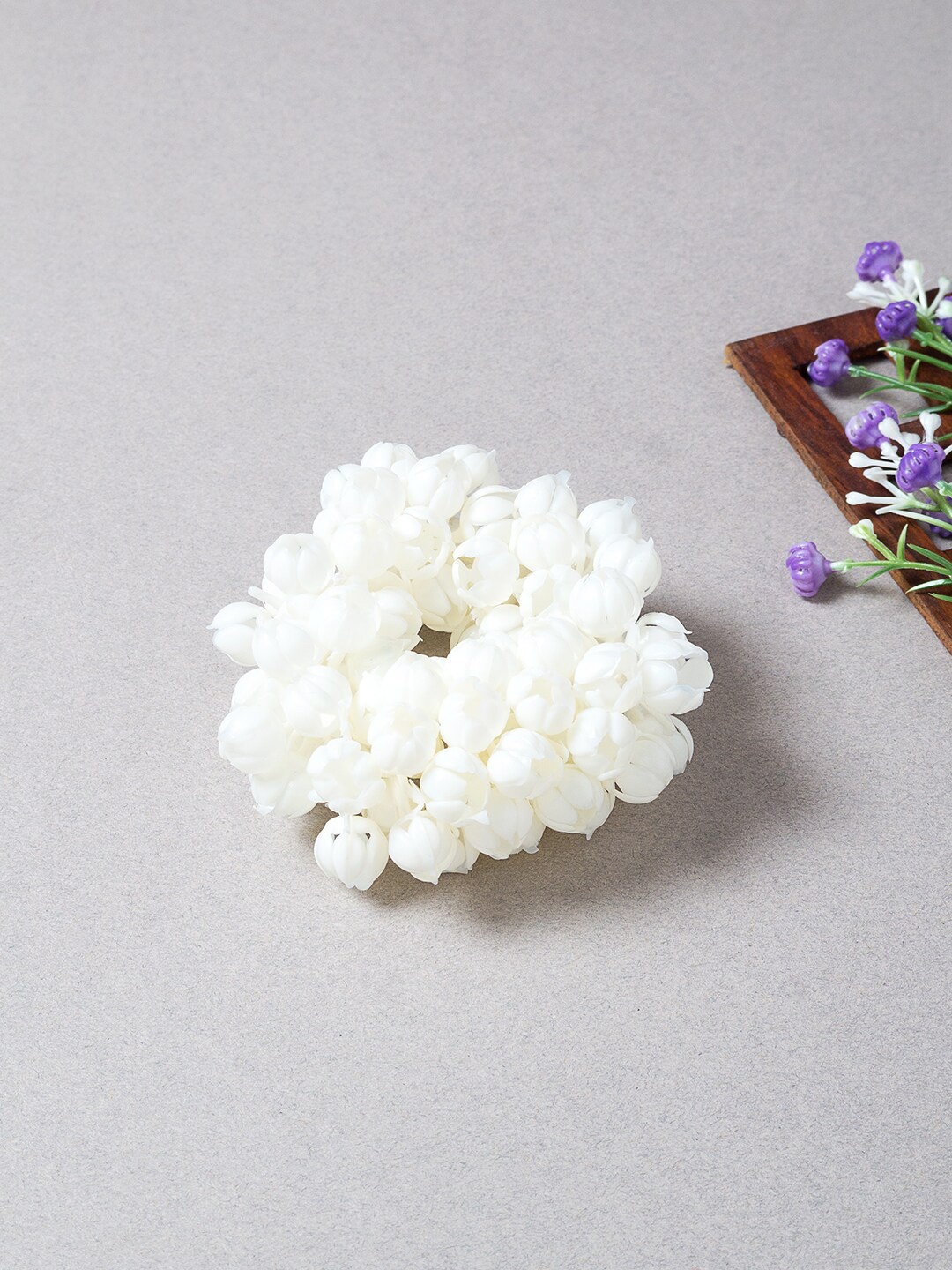 

Golden Peacock Women Beaded Ponytail Holders, White