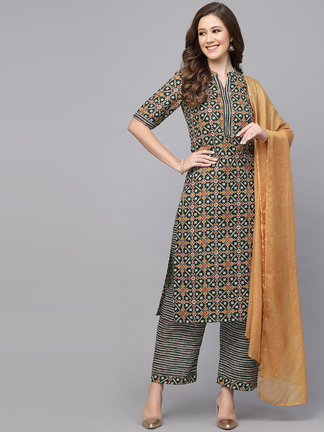 

SKYLEE Ethnic Motifs Printed Straight Kurta with Palazzos & Dupatta, Green