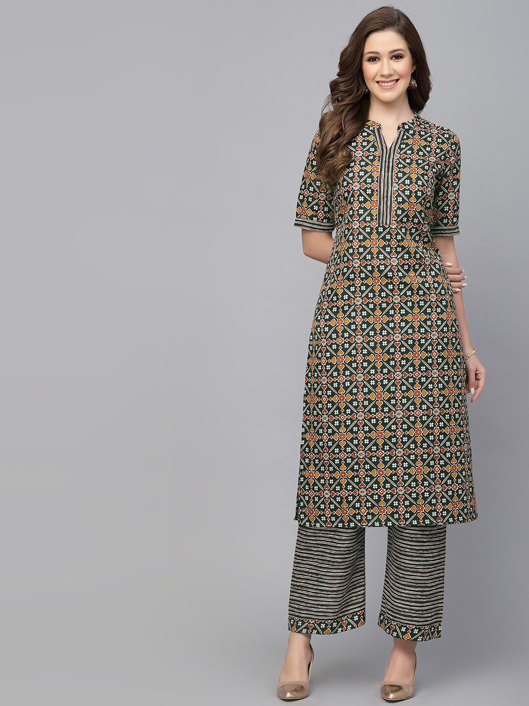 

SKYLEE Ethnic Motifs Printed Straight Kurta with Palazzos, Green