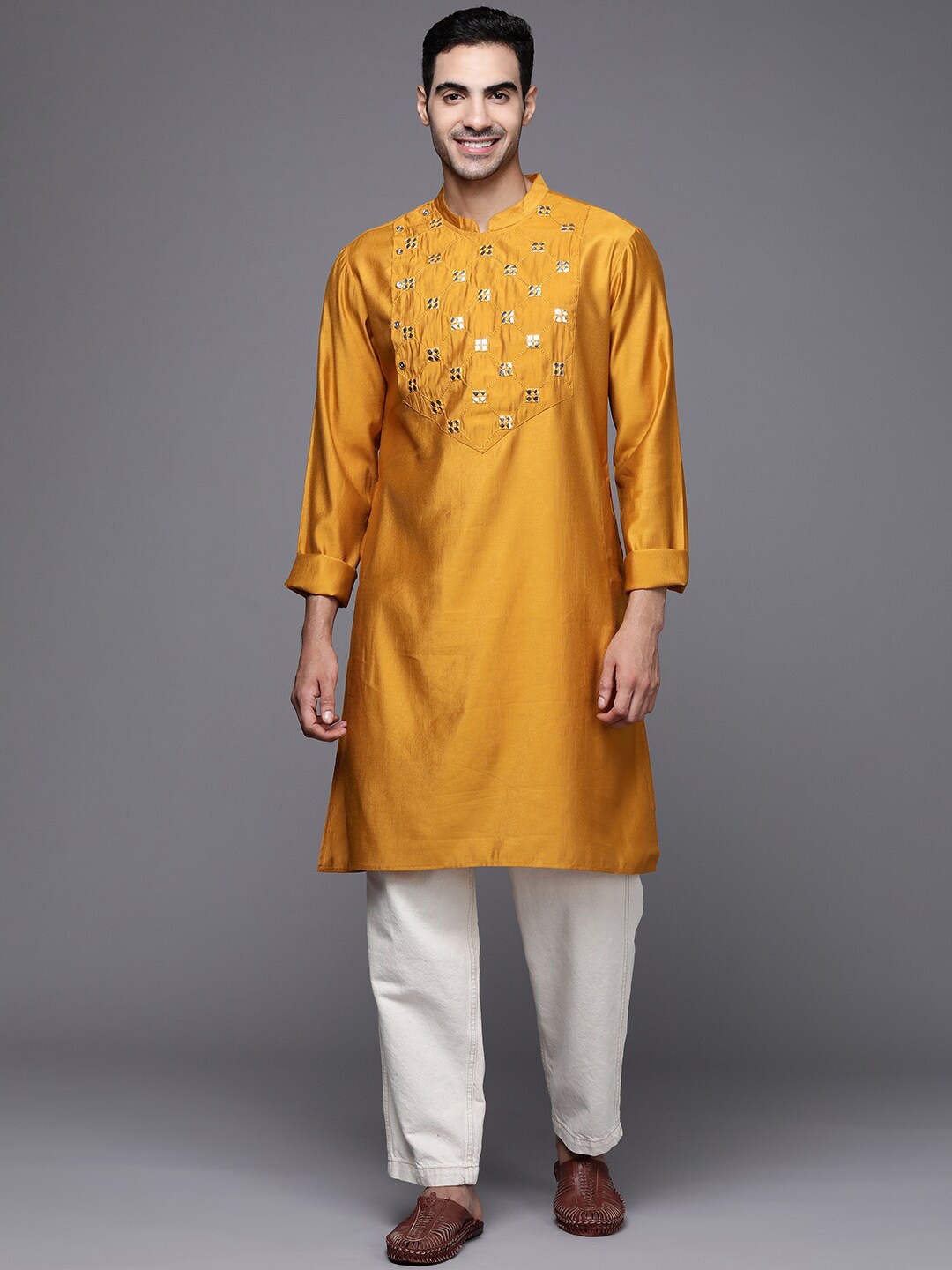 

Indo Era Mandarin Collar Mirror Work Liva Kurta, Yellow