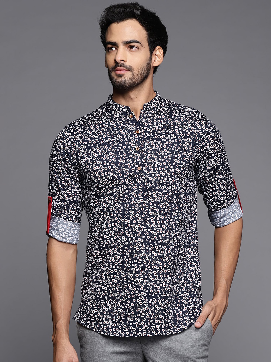 

Indo Era Floral Printed Band Collar Liva Short Kurta, Navy blue