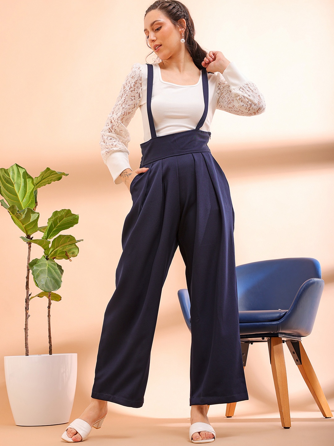 

Freehand by The Indian Garage Co Women High-Rise Pleated Culottes with Suspenders, Navy blue