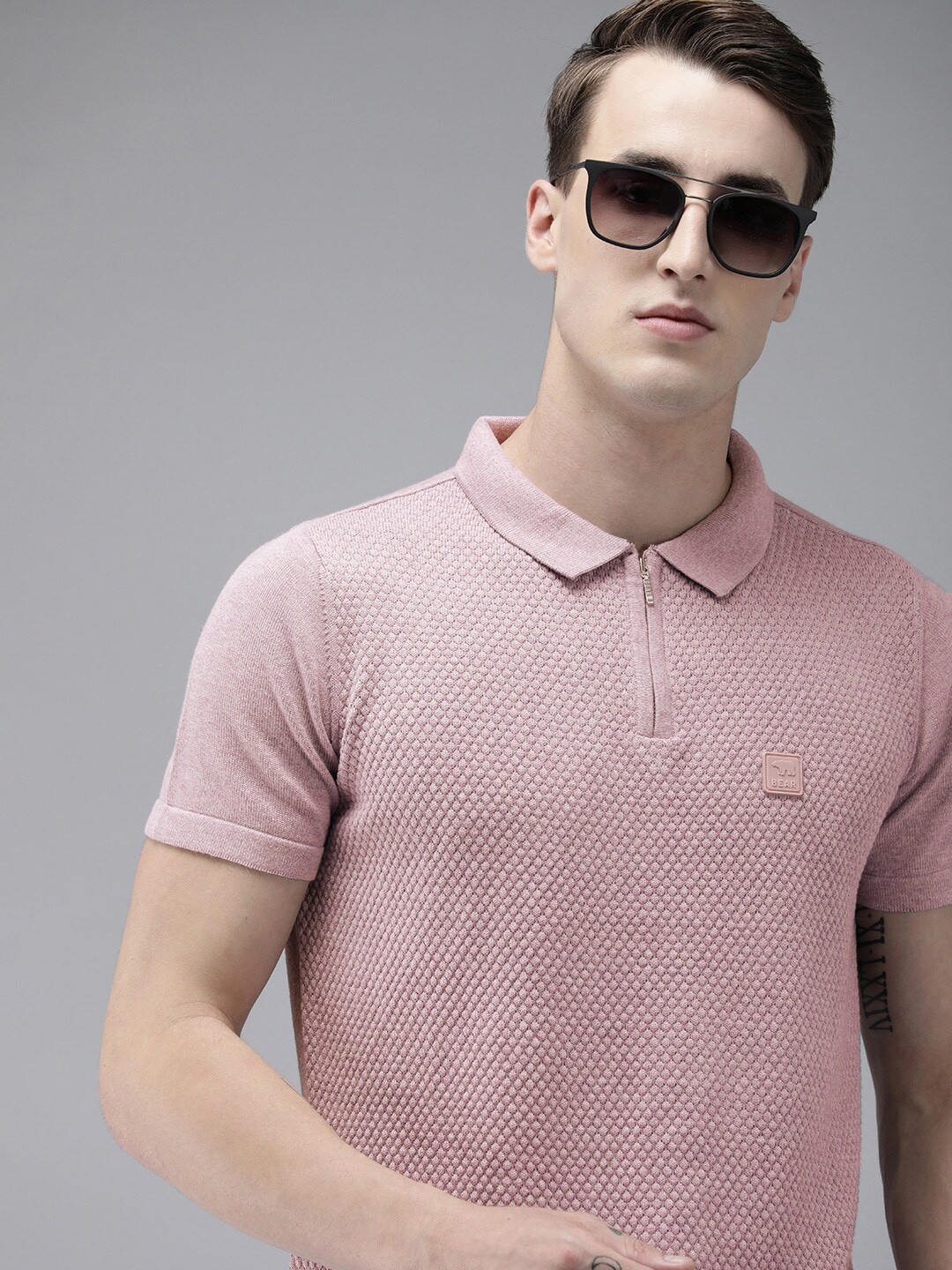 

THE BEAR HOUSE Self Design Polo Collar Slim Fit T-shirt, Pink