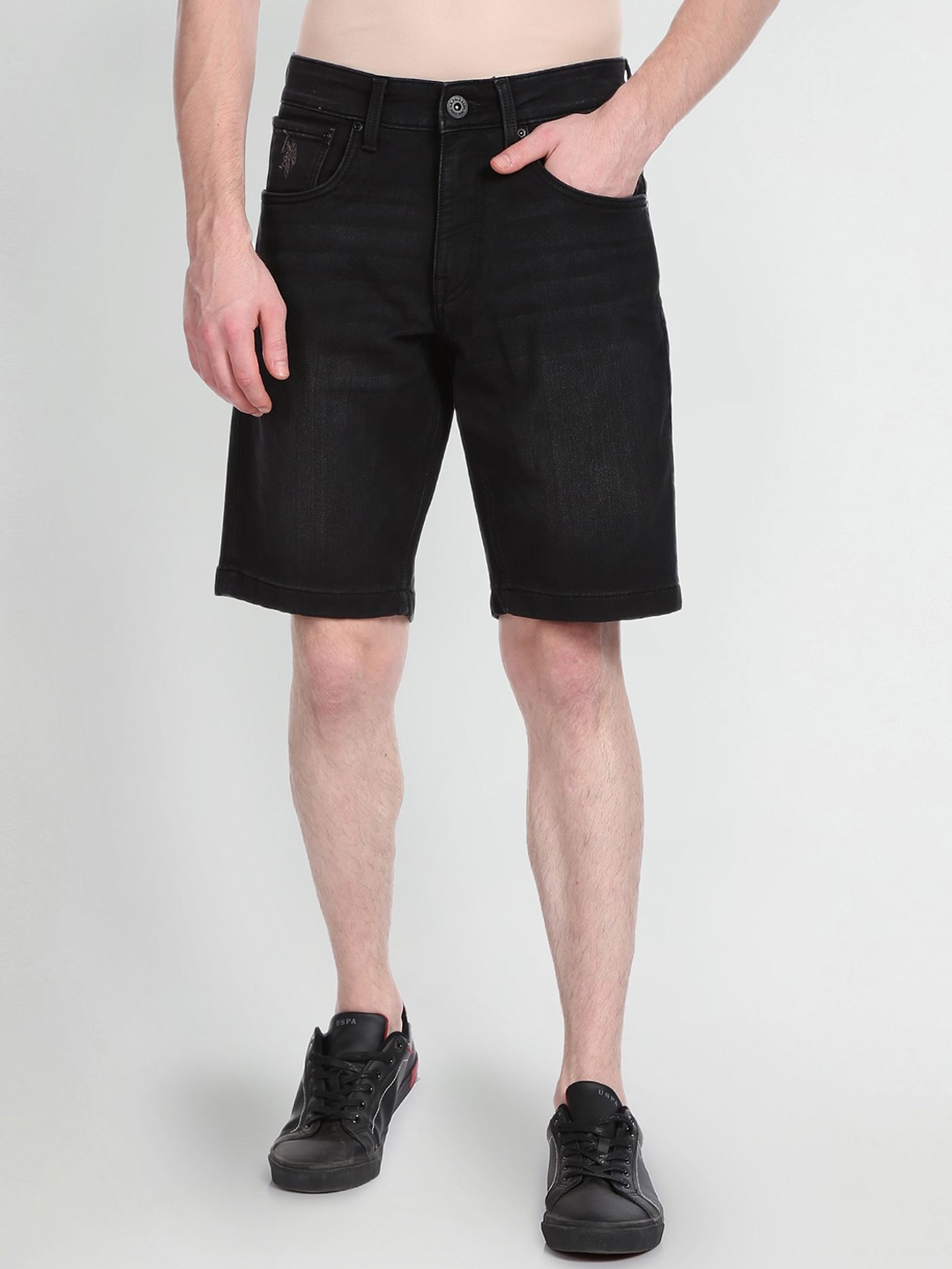 

U.S. Polo Assn. Denim Co. Men Mid-Rise Slim Fit Denim Shorts, Black