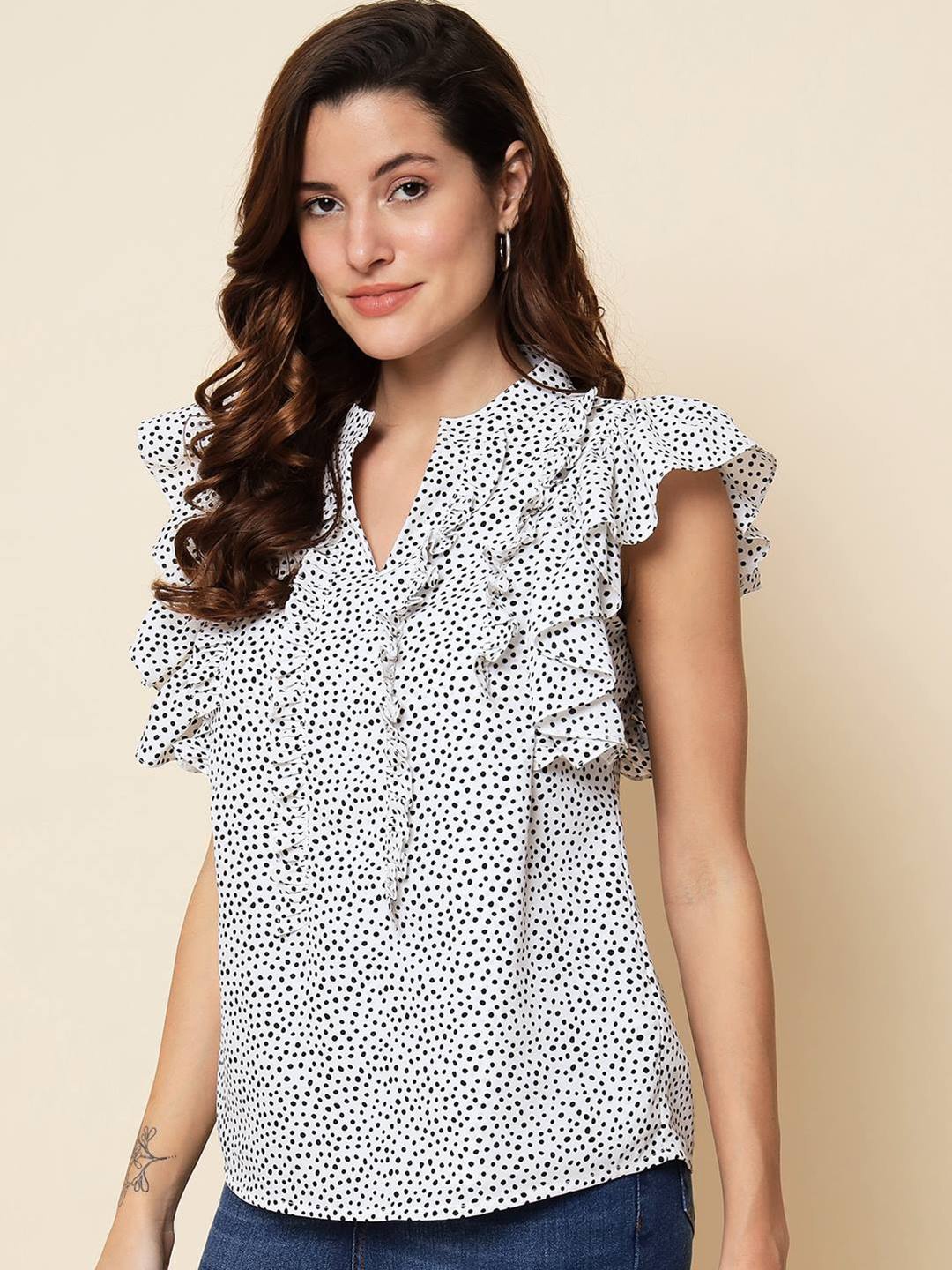 

Beatnik Polka Dots Printed Mandarin Collar Flutter Sleeves Ruffled Top, White