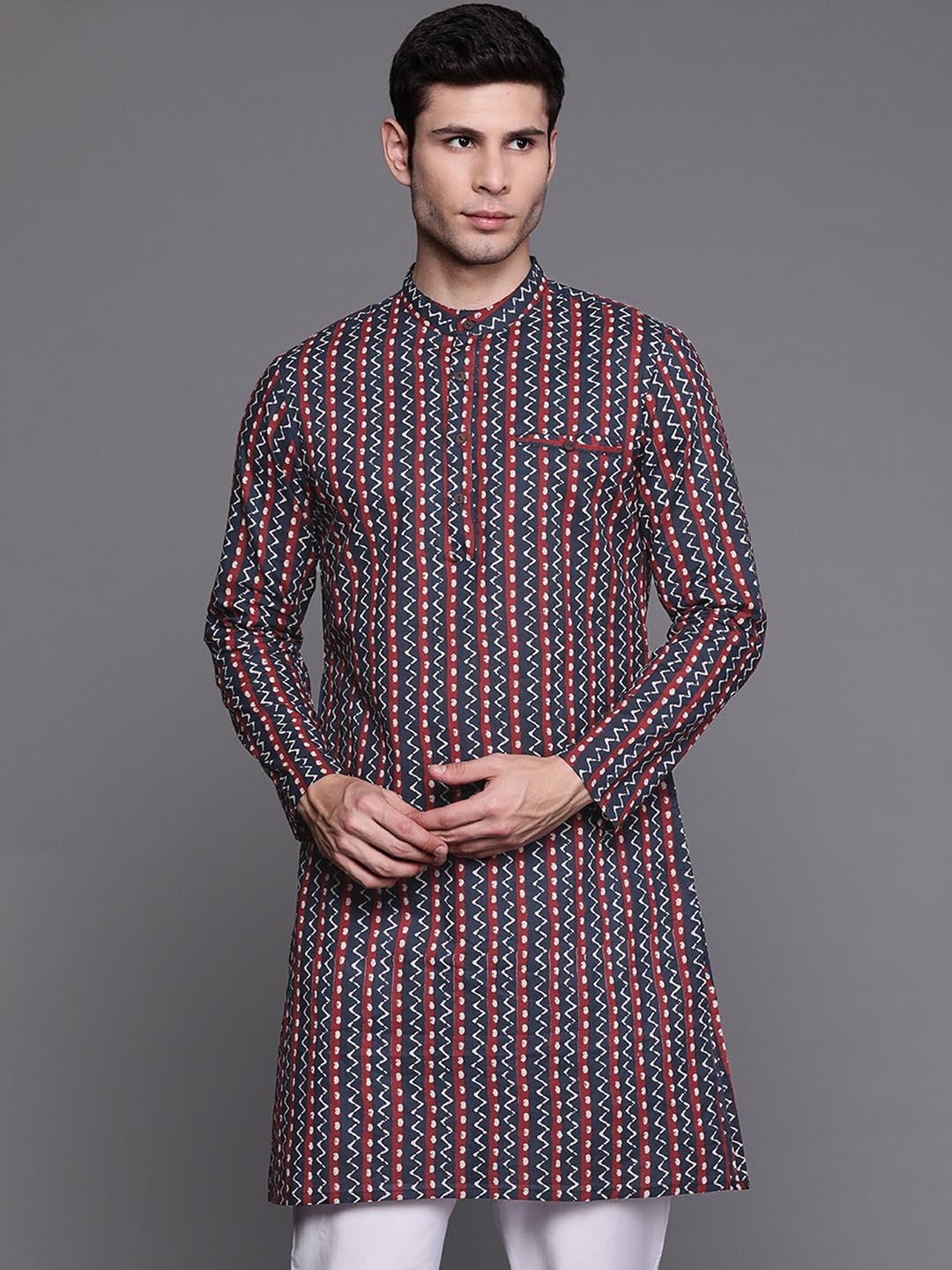 

Indo Era Mandarin Collar Ethnic Motifs Printed Cotton Kurta, Navy blue