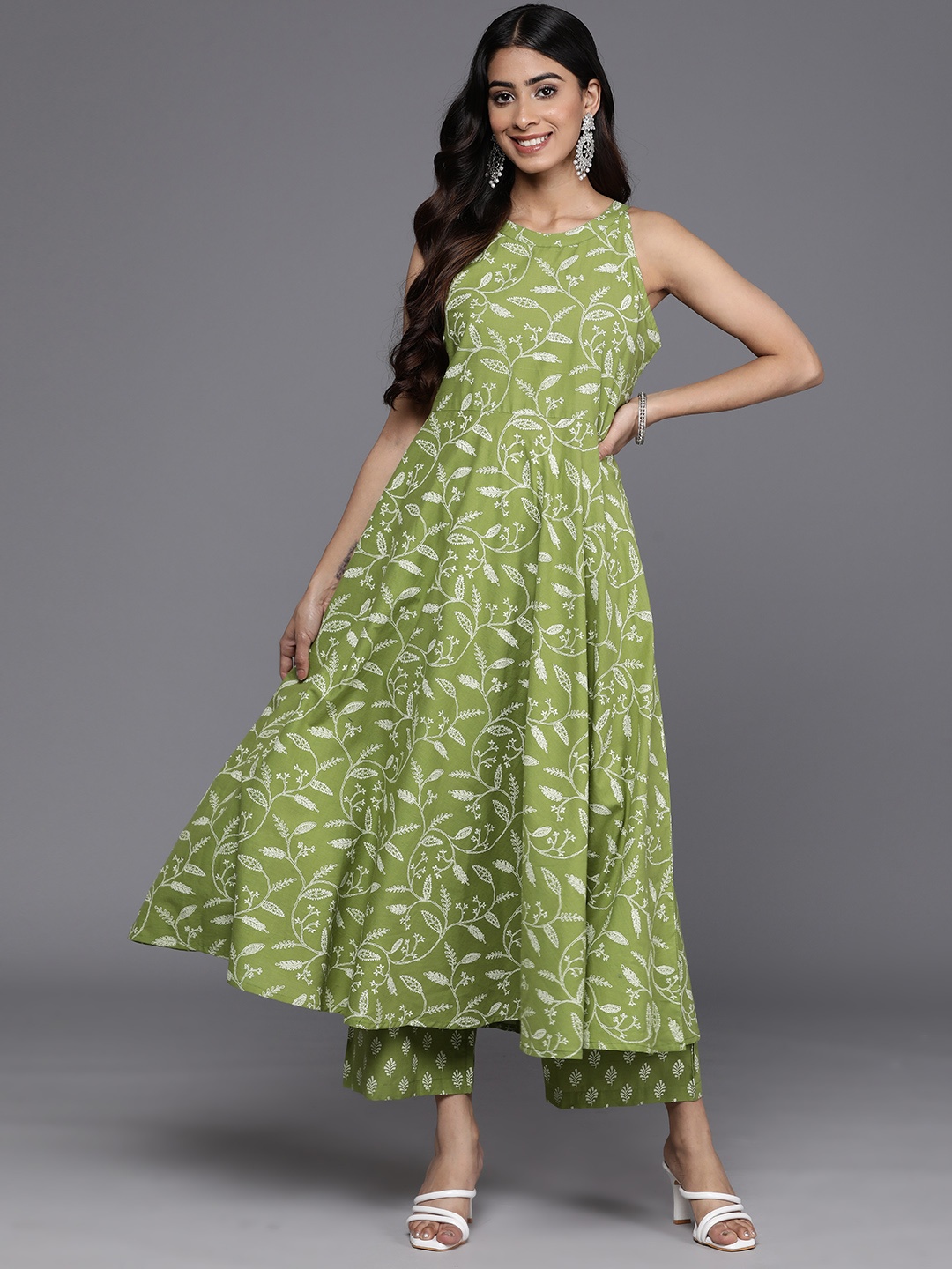 

Varanga Floral Printed Regular Pure Cotton Kurta with Trousers, Olive
