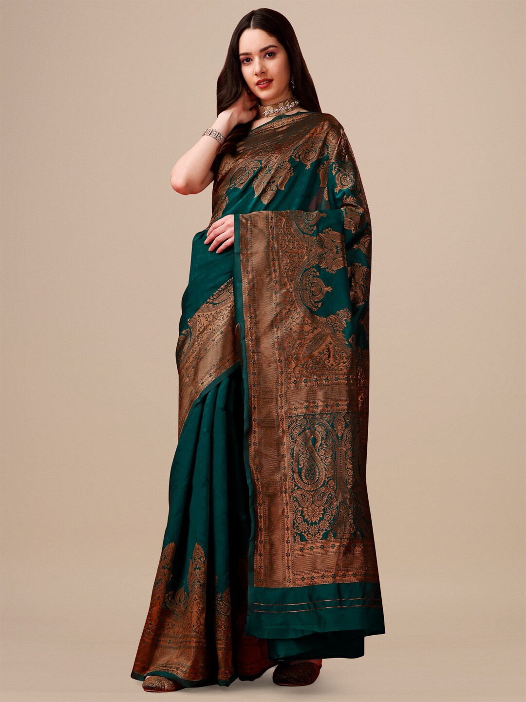 

AVANTIKA FASHION Ethnic Motif Woven Design Zari Pure Silk kanjeevaram Saree, Green