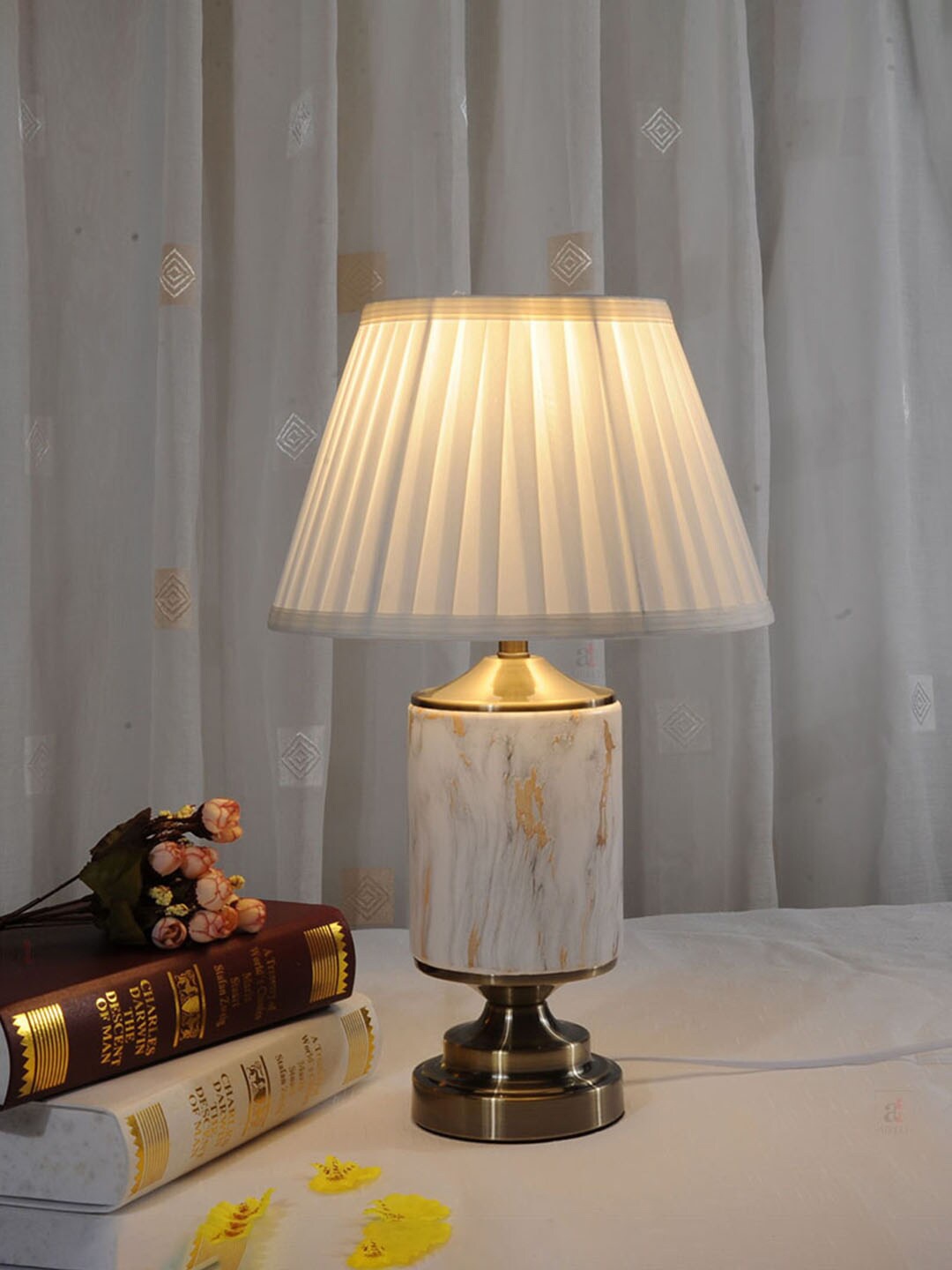 

Art Street White Antique Classic Marble Design Glass Table Lamp With Pleated Shade