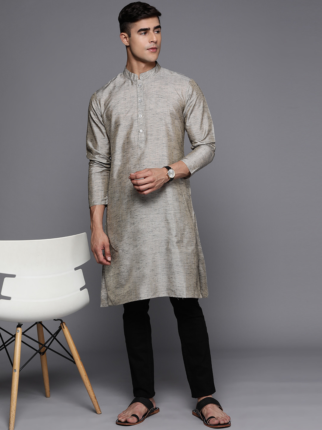 

Inddus Men Mandarin Collar Kurta, Grey