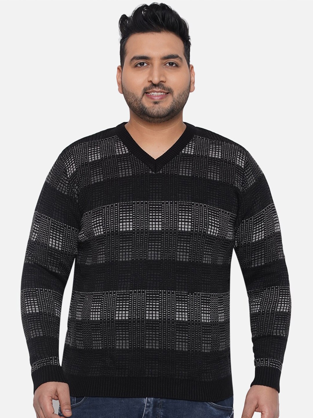 

Santonio Plus Size Printed V-Neck Pullover, Black