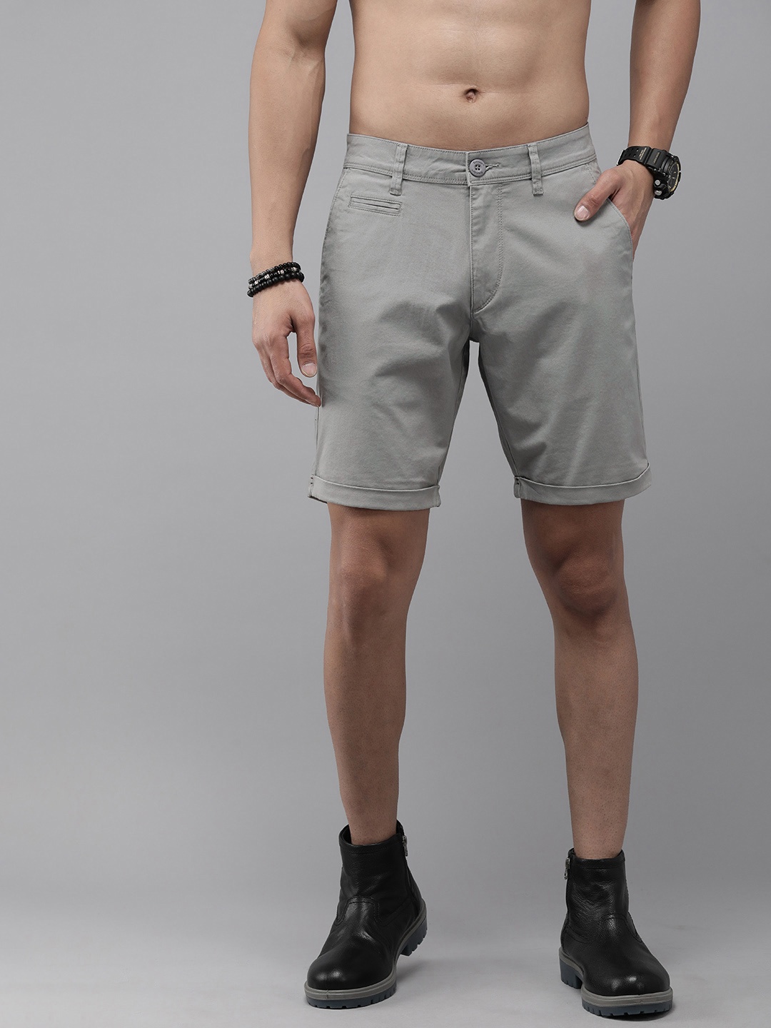 

Roadster Men Mid-Rise Regular Fit Chino Shorts, Grey