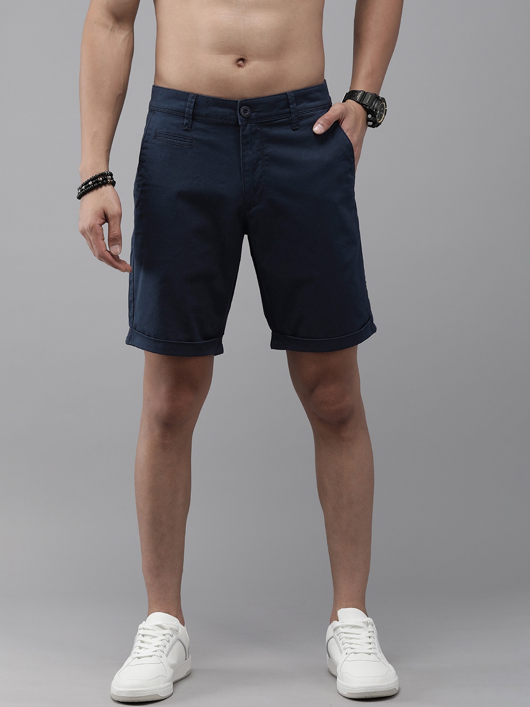 

Roadster Men Mid-Rise Regular Fit Chino Shorts, Navy blue