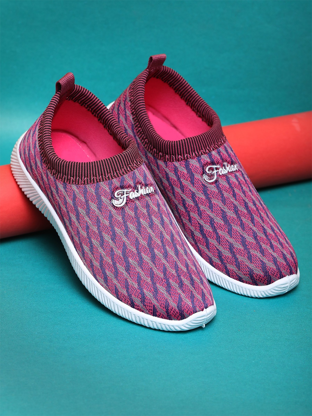 

FABBMATE Women Textured Walking Non-Marking Shoes, Purple