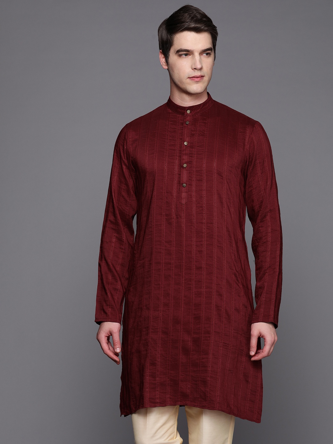 

Inddus Men Jacquard Striped Kurta, Maroon