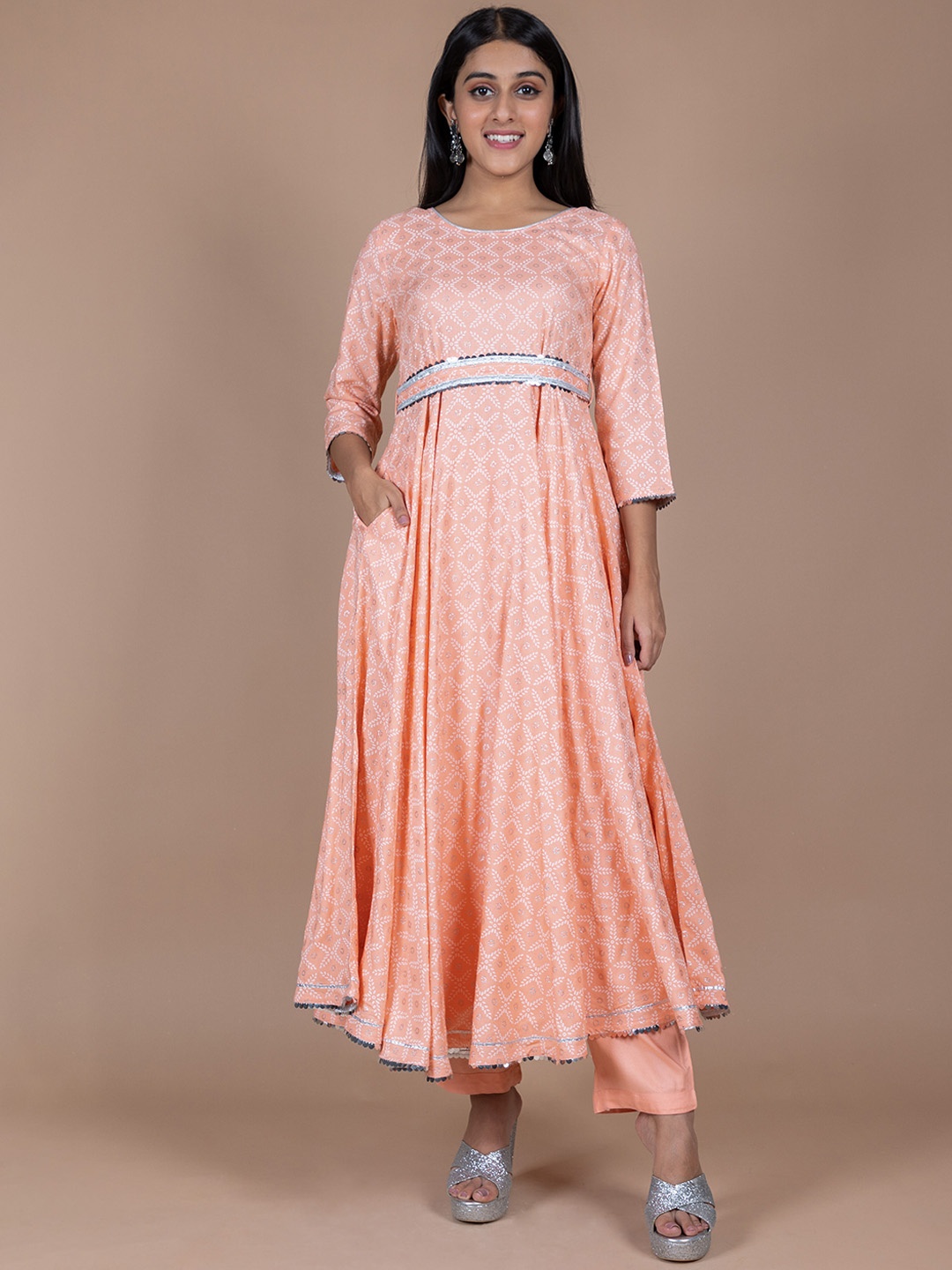 

HERE&NOW Ethnic Motifs Printed Gotta Patti Kurta with Trousers, Peach