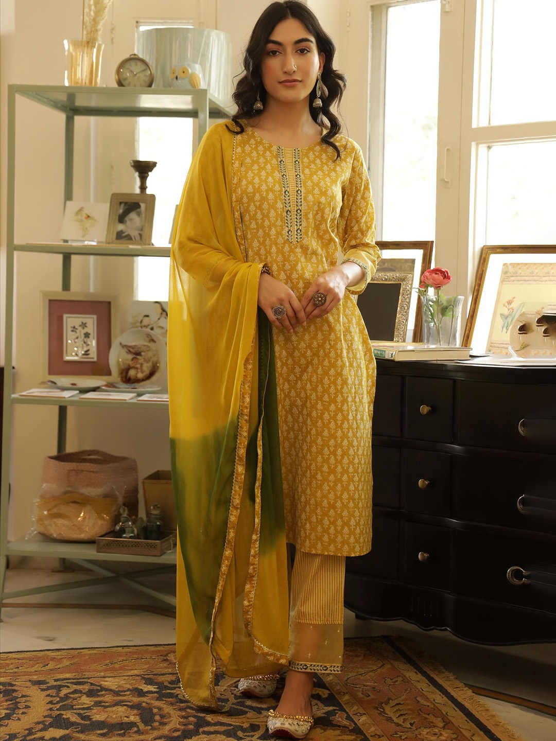 

SCAKHI Paisley Printed Thread Work Pure Cotton Kurta with Trousers & With Dupatta, Yellow