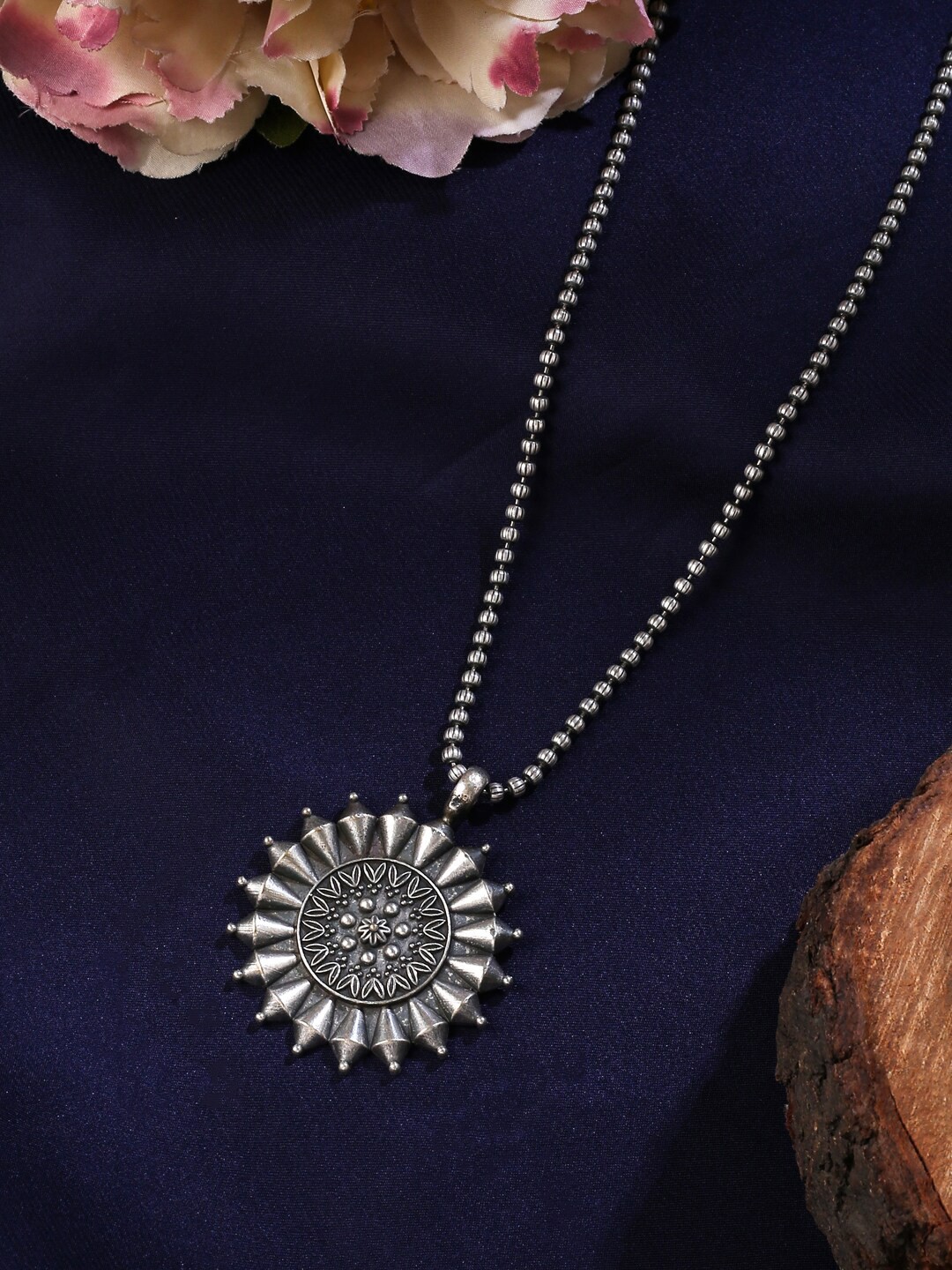 

VIRAASI Brass Silver-Plated Oxidised Necklace