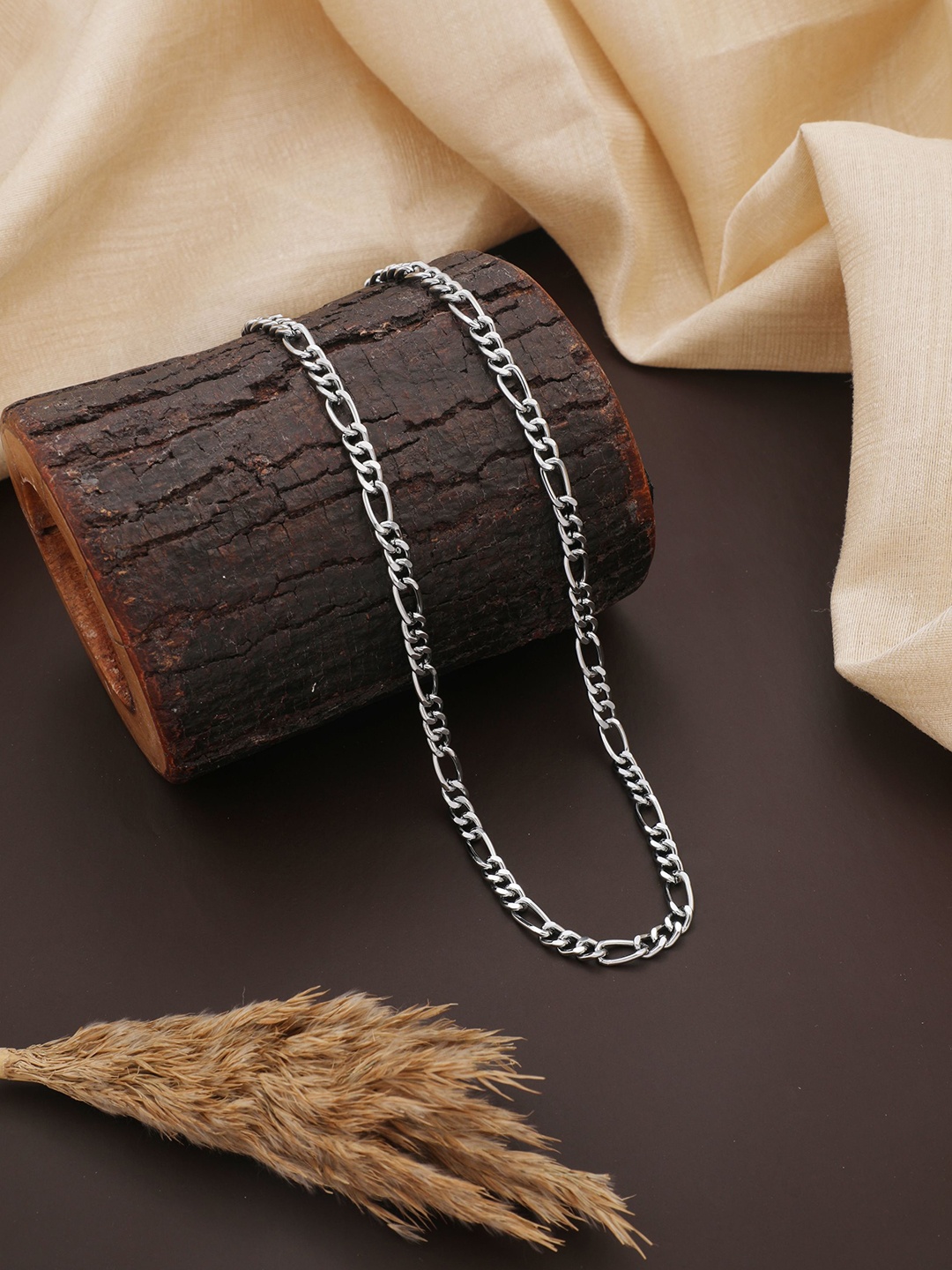 

Vita Bella Silver Minimal Chain