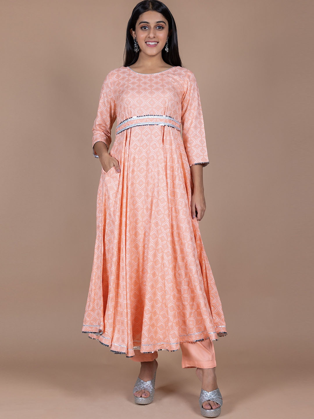 

HERE&NOW Ethnic Motifs Printed Gotta Patti Kurta with Trousers, Peach