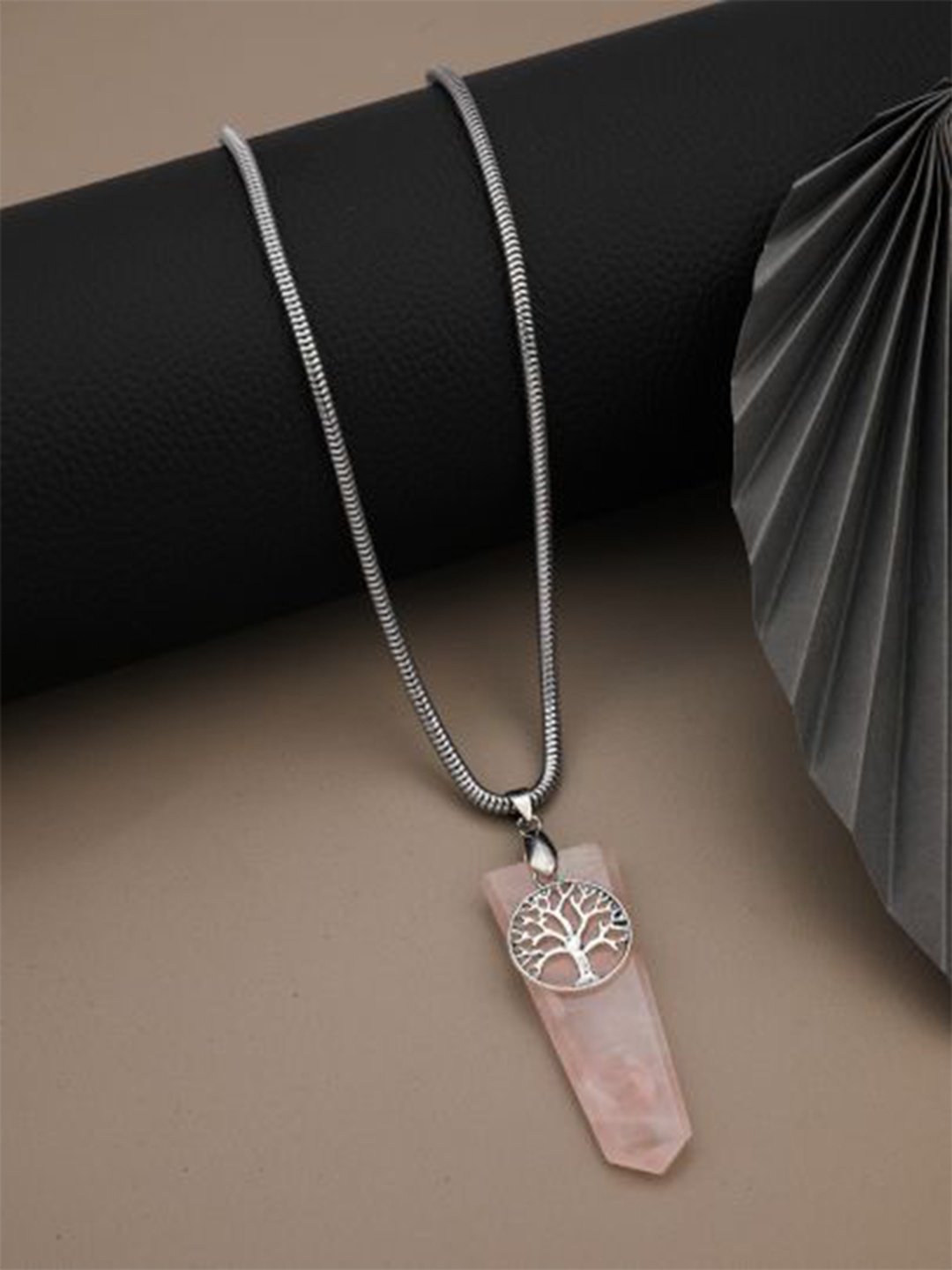 

Vita Bella Silver Chain With Pendant